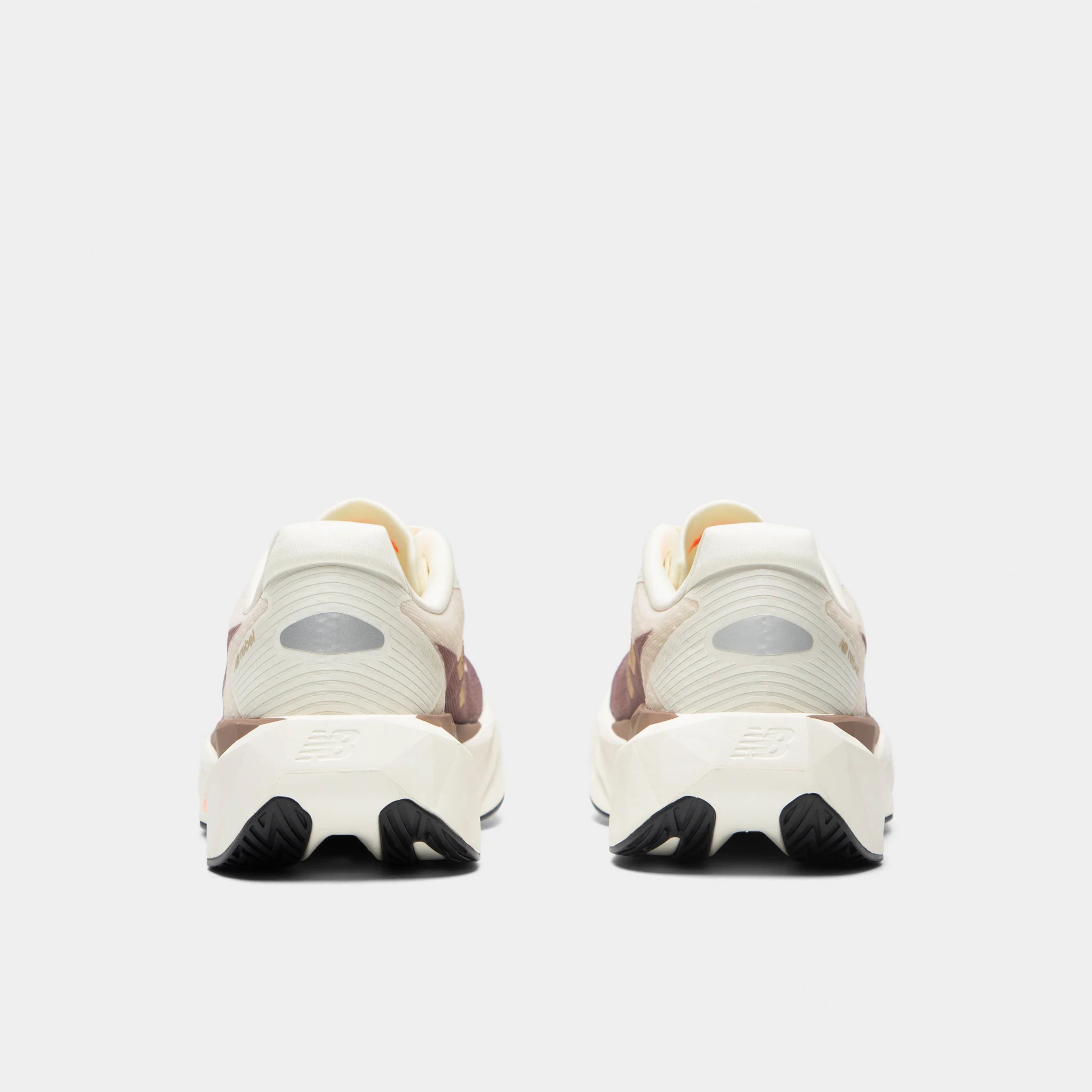 New Balance Women's FuelCell Rebel v5 Angora / Earth Shadow - Image 4
