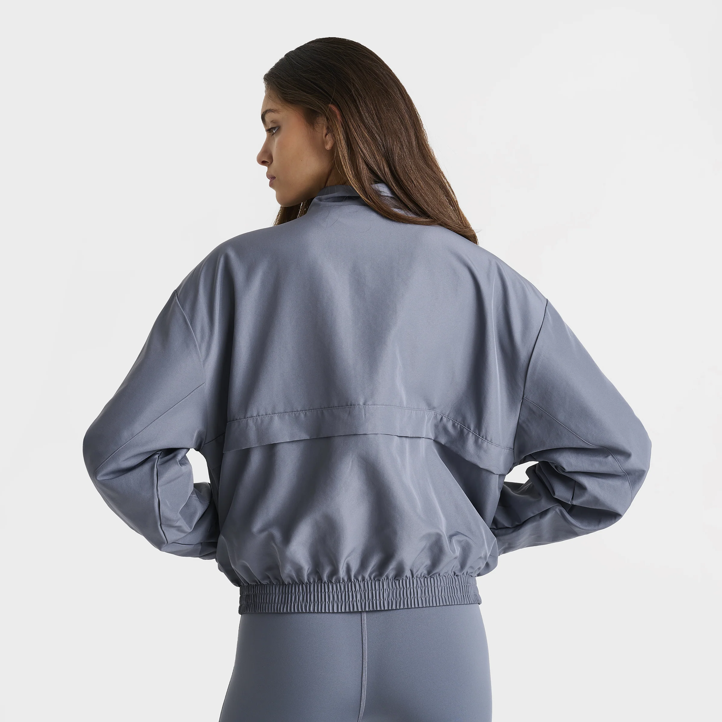 New Balance Women's Linear Woven Jacket / Dark Arctic - Image 2
