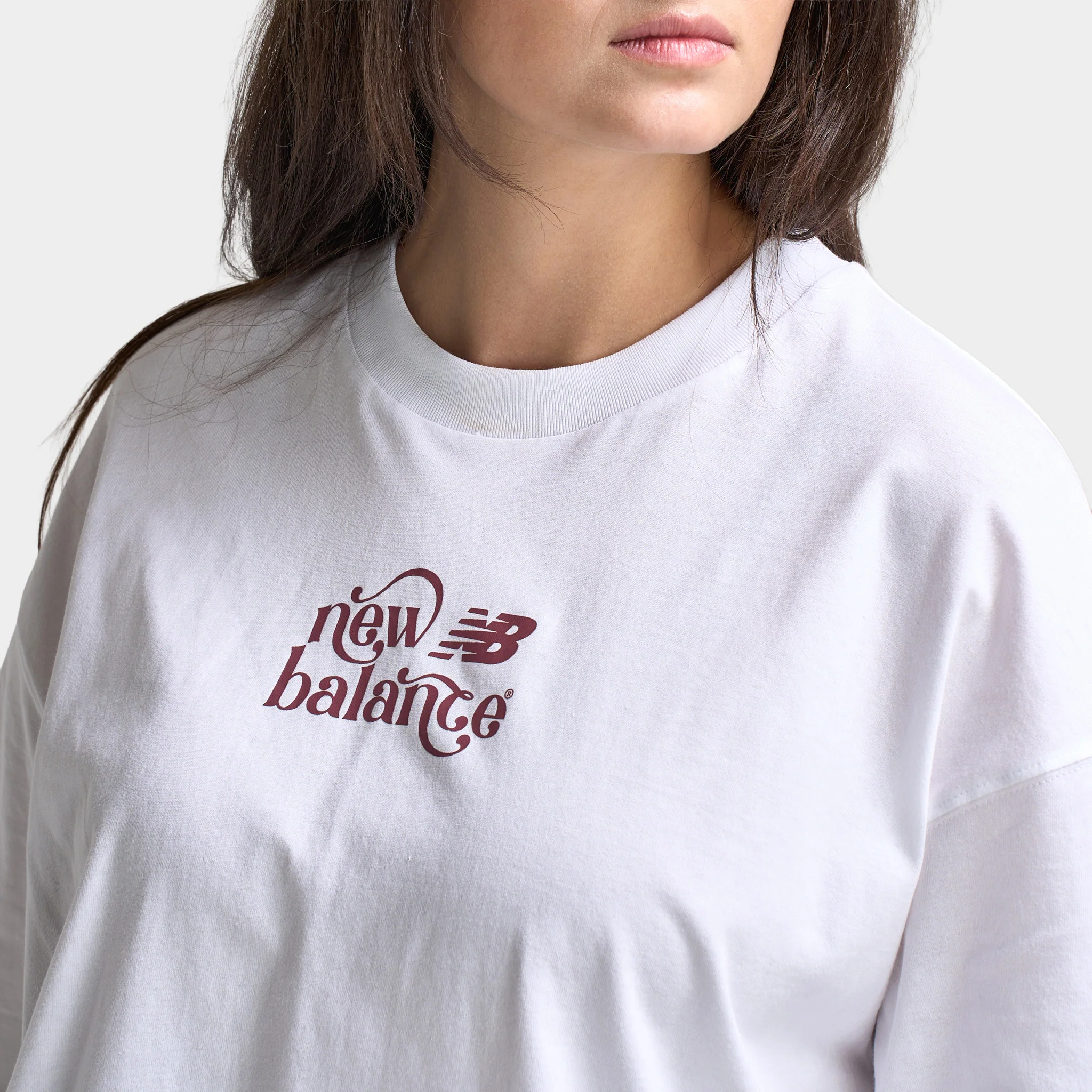 New Balance Women's Script Graphic Boyfriend T-Shirt / White - Image 3