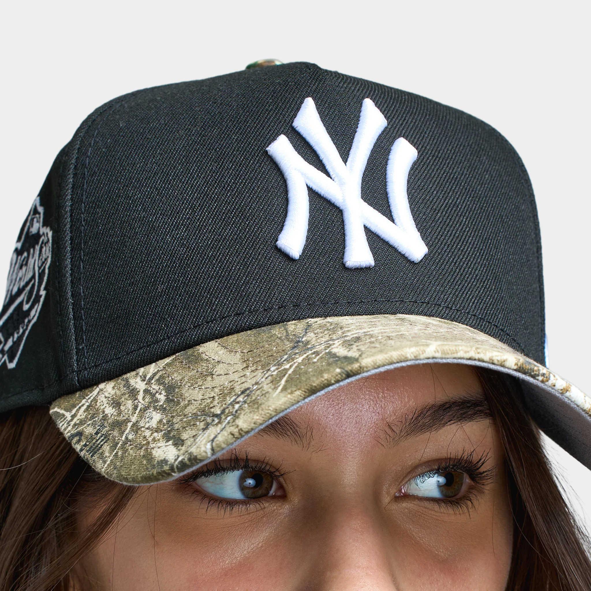 New Era New York Yankees 9FORTY A-Frame Black / Real Tree Camo - Image 3