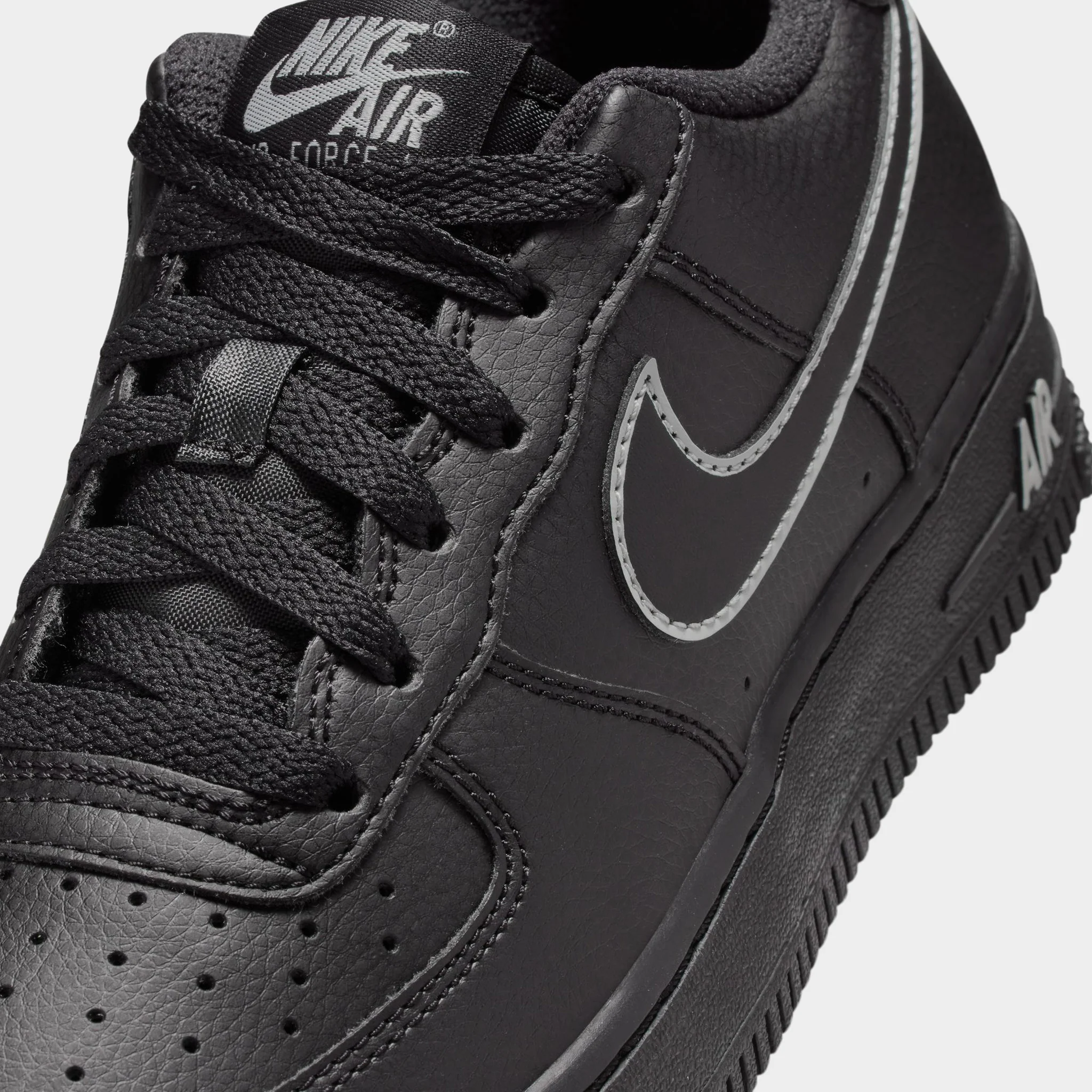 Nike Air Force 1 GS Black / Light Smoke Grey - Image 3