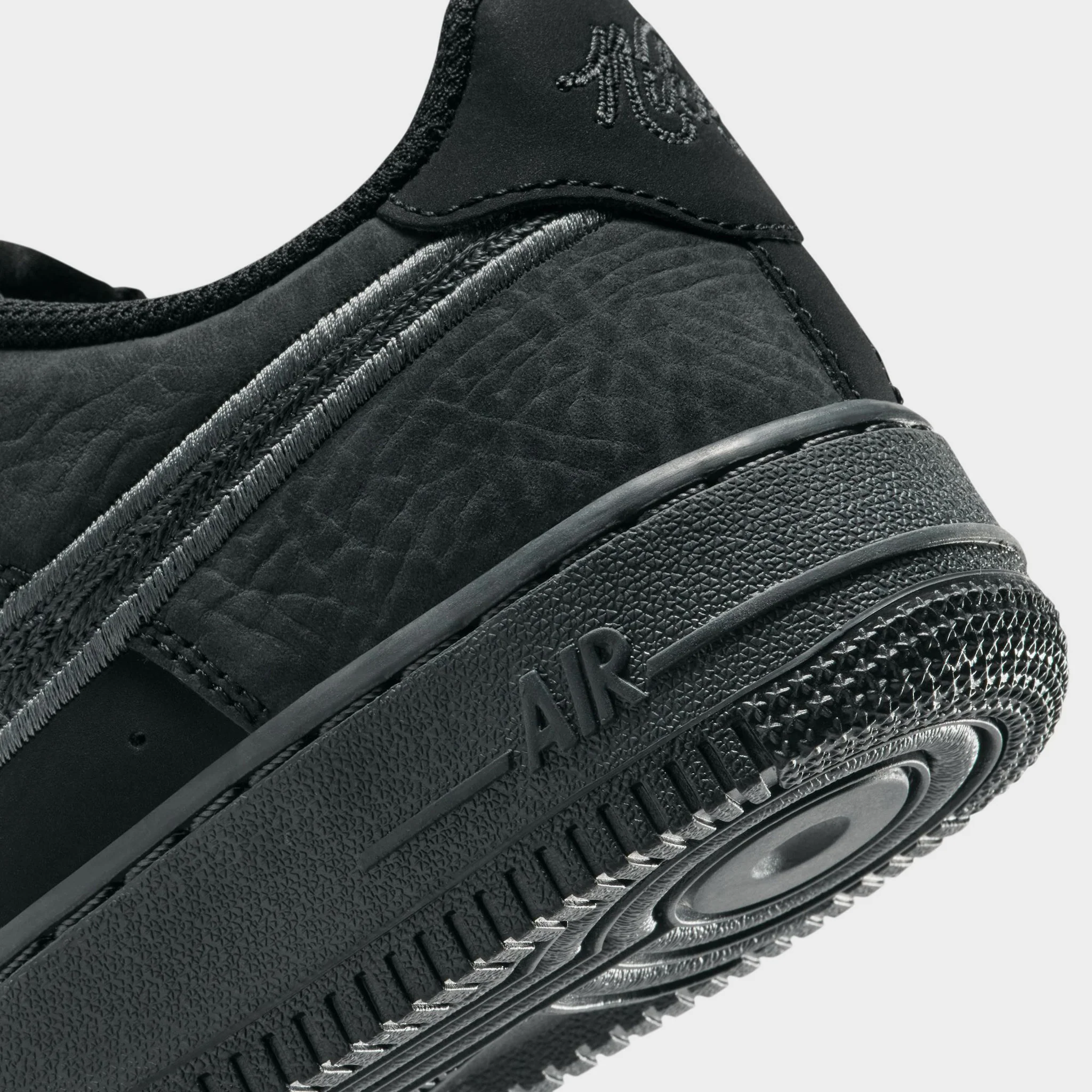 Nike Air Force 1 LV8 Black / Dark Smoke Grey - Smoke Grey - Image 4