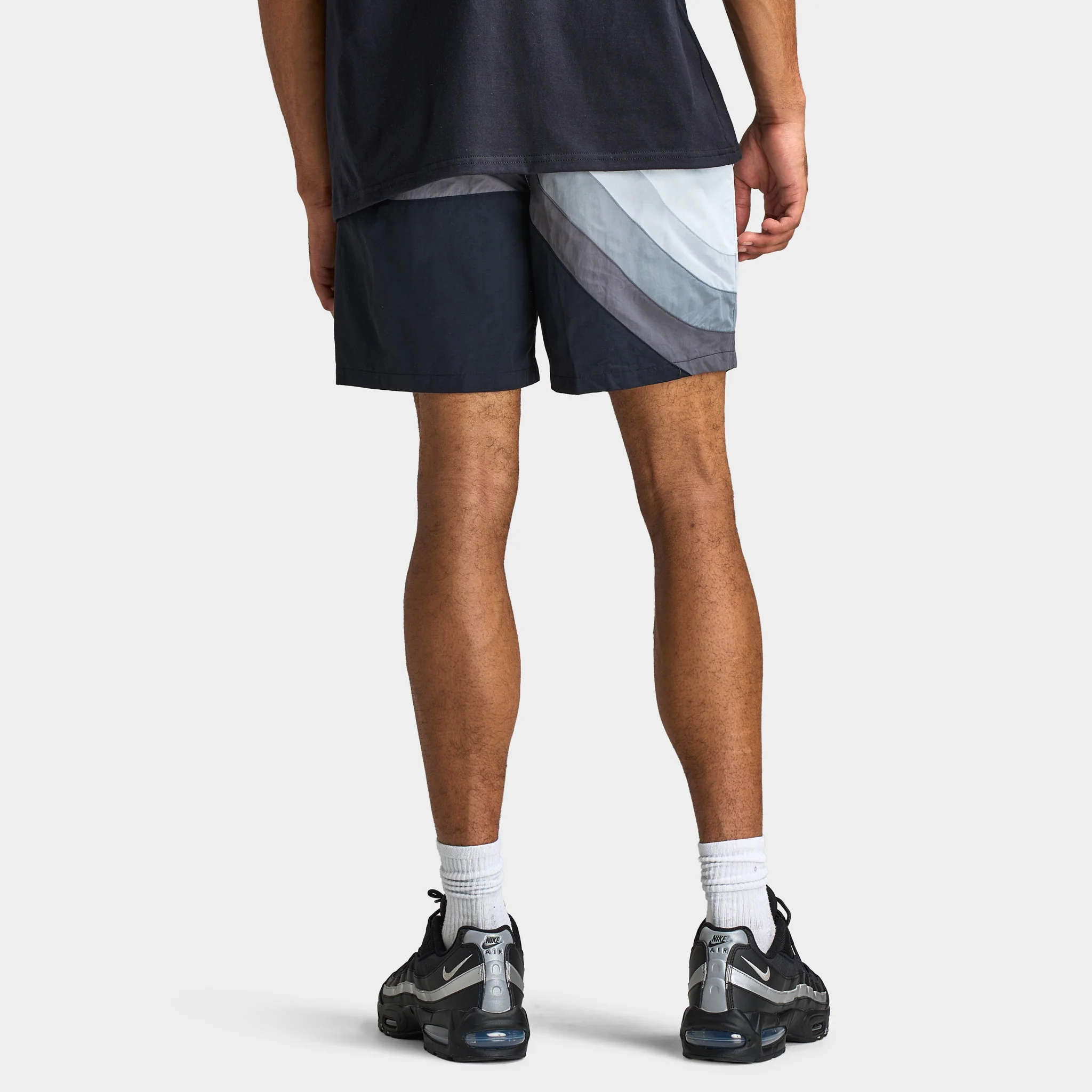 Nike Air Max 95 7" Volley Short / Black - Image 4