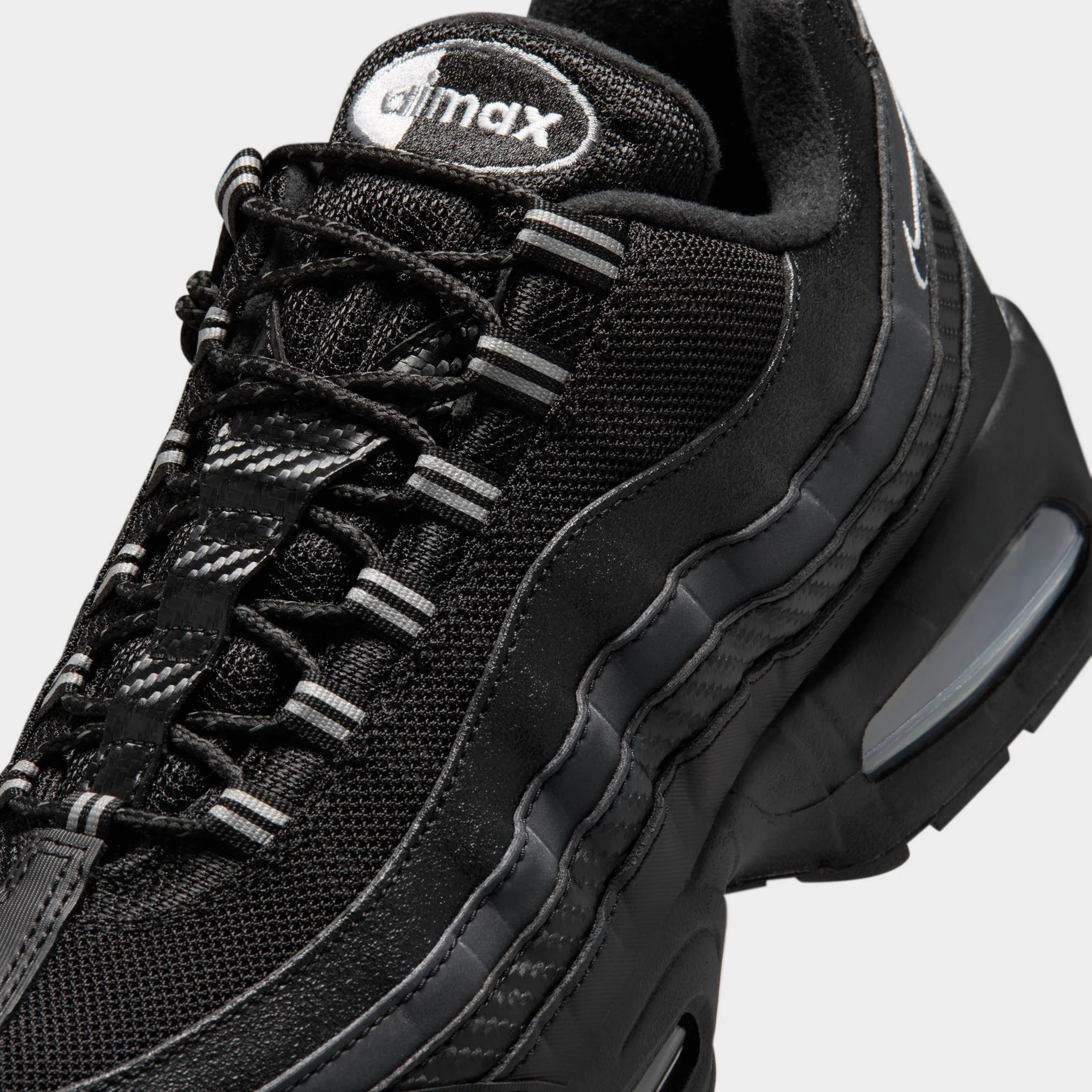 Nike Air Max 95 OG Black / White - Metallic Silver - Image 4