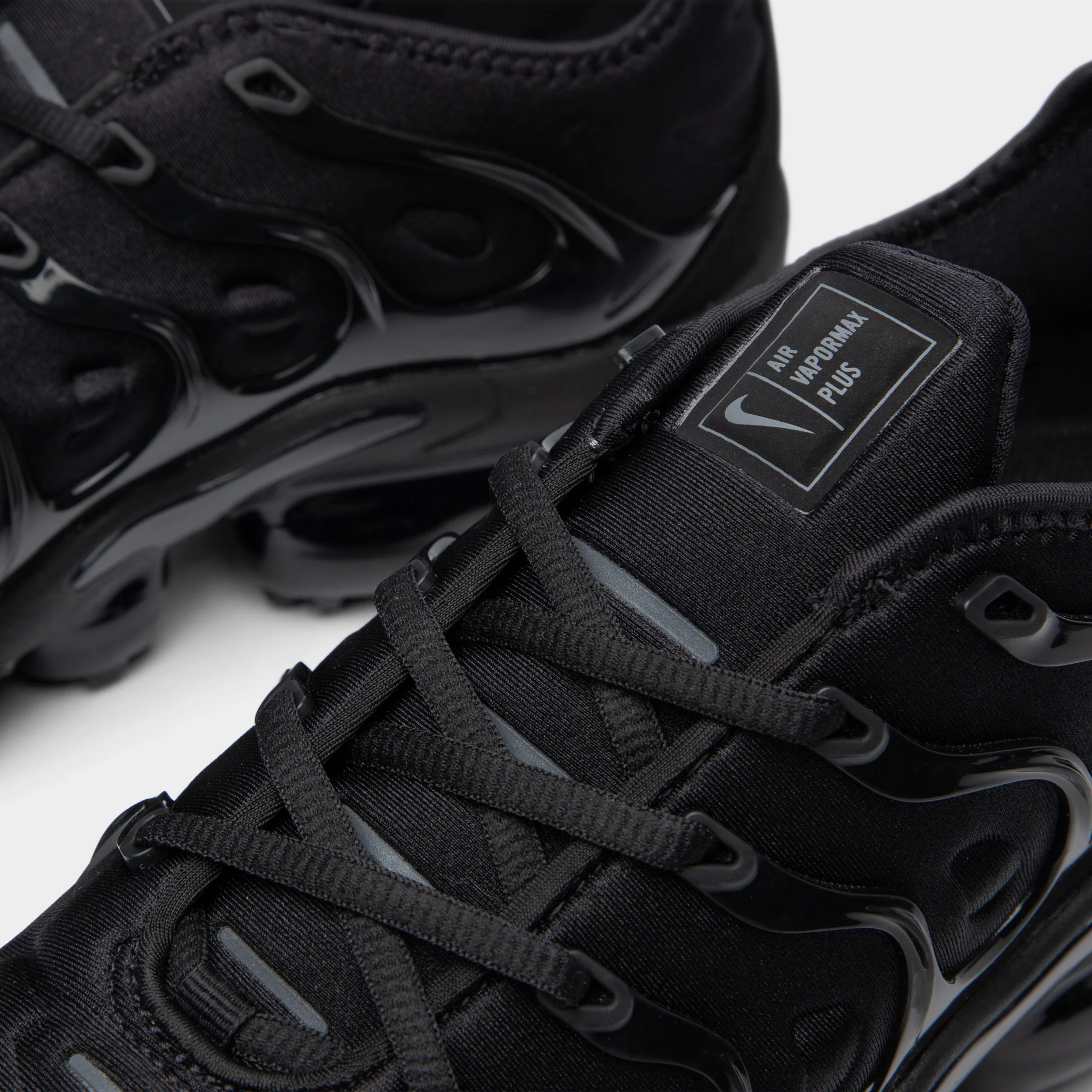 Nike Air Vapormax Plus Black / Black - Dark Grey - Image 3