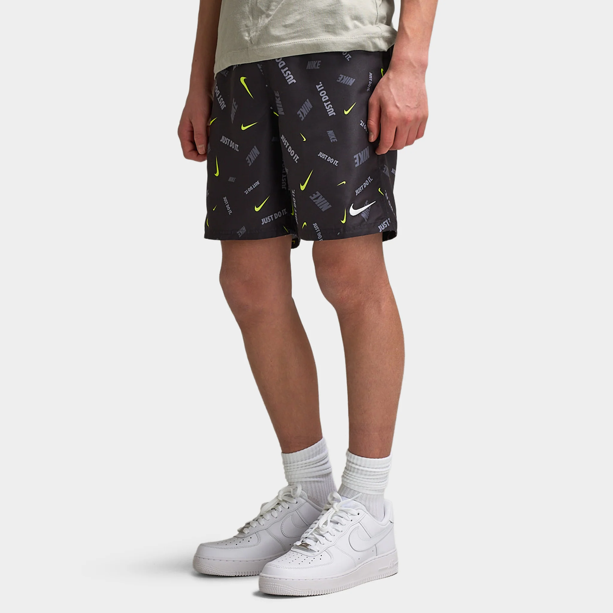 Nike Junior Boys' All Over Print Swim Shorts  Black / Wolt - Image 2