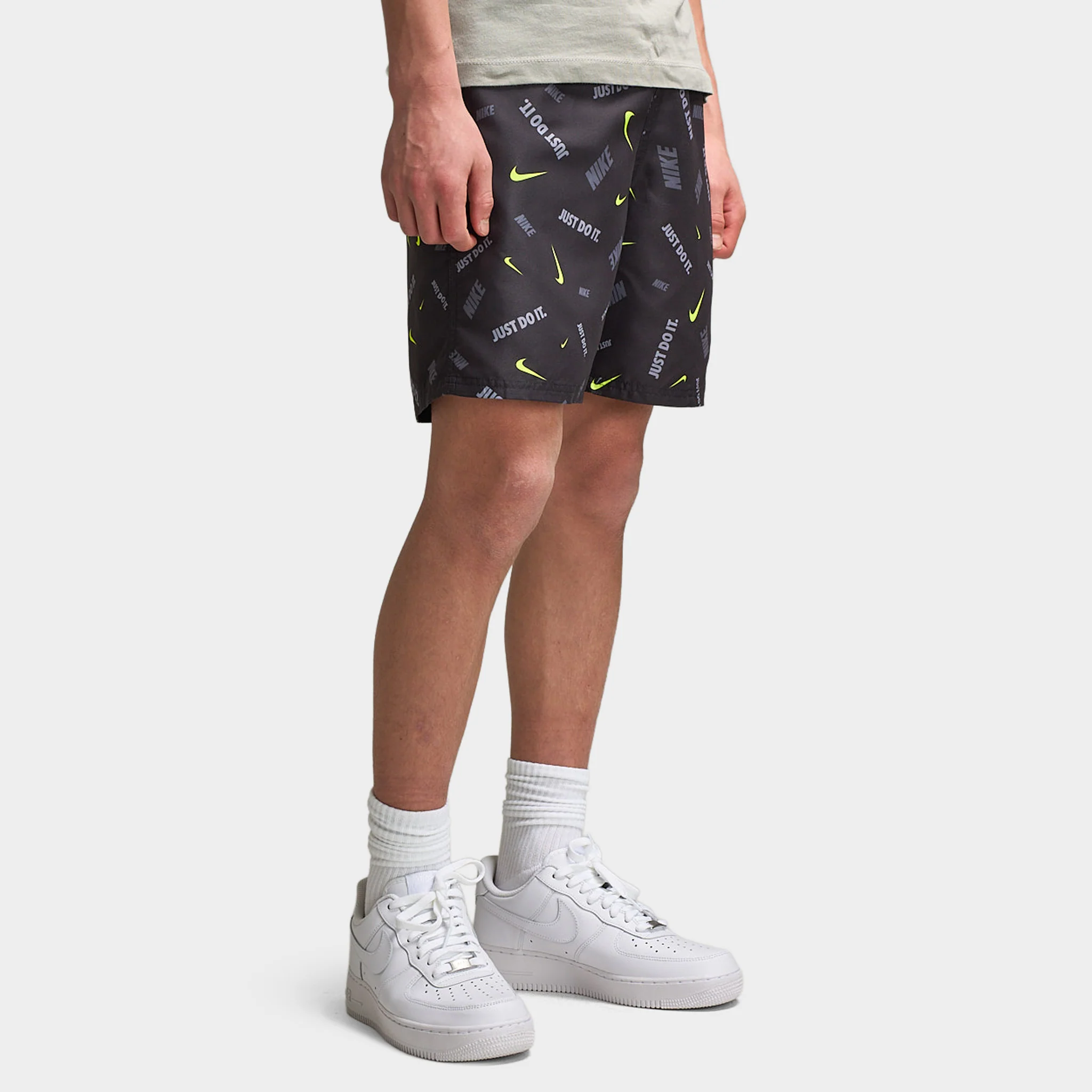 Nike Junior Boys' All Over Print Swim Shorts  Black / Wolt - Image 3