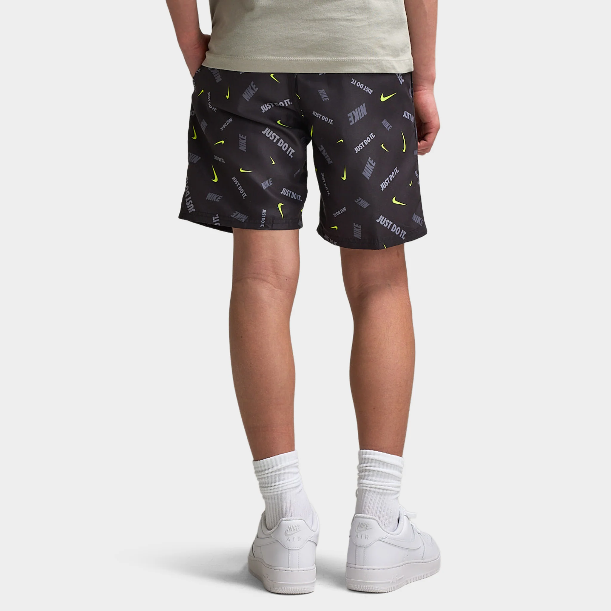 Nike Junior Boys' All Over Print Swim Shorts  Black / Wolt - Image 4