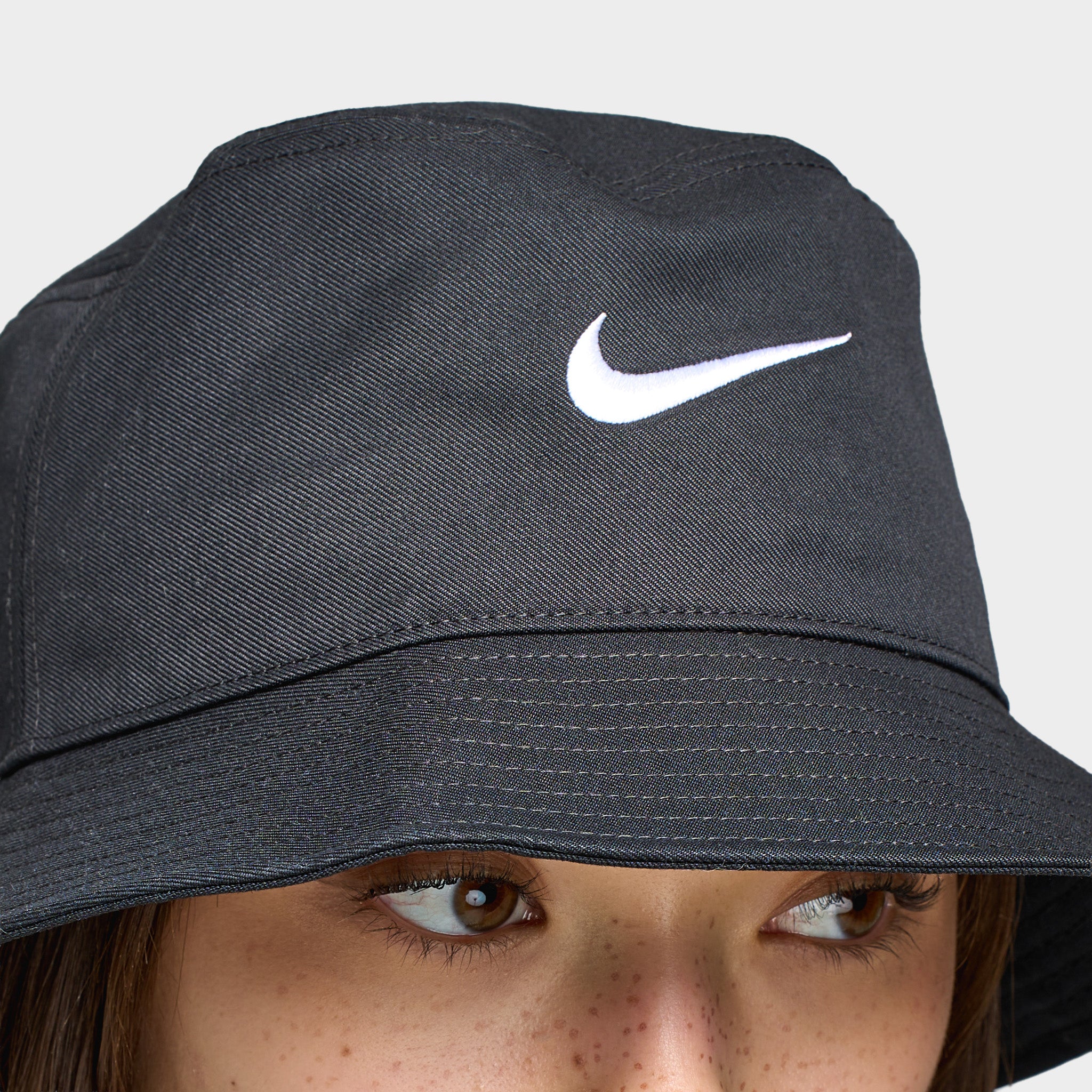 Nike Apex Swoosh Bucket Hat Black / White - Image 5