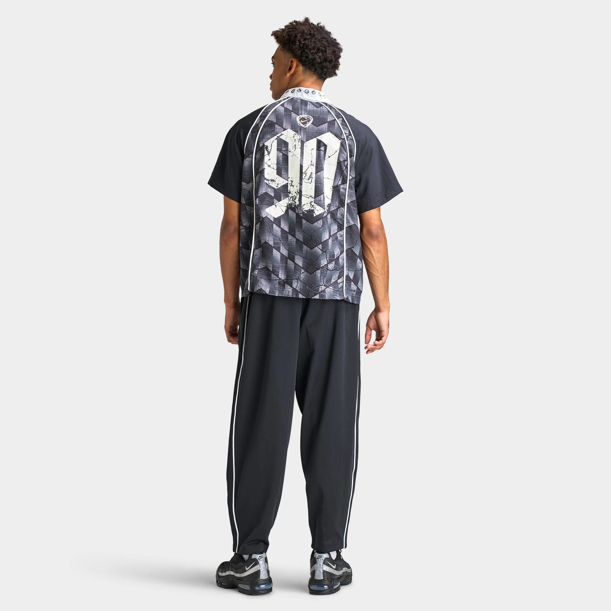 Nike Bowler Graphic T Shirt Black / Bright Citrus - Image 6