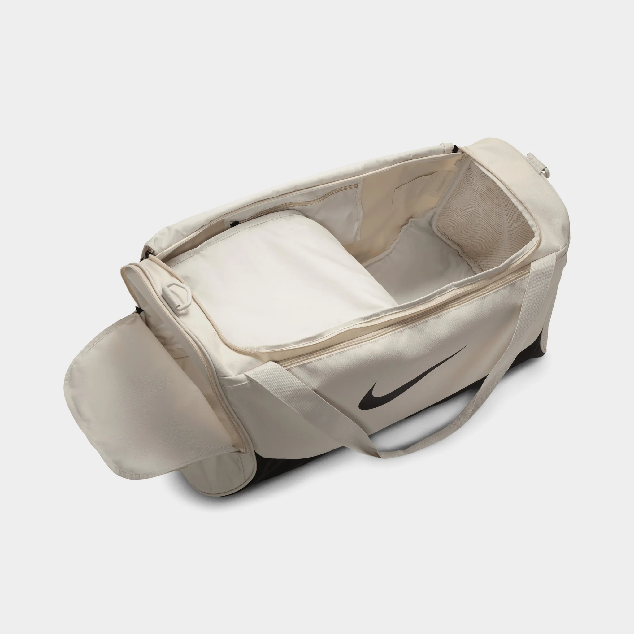 Nike Brasilia Medium Duffel Bag X Light Bone / Black - Image 5