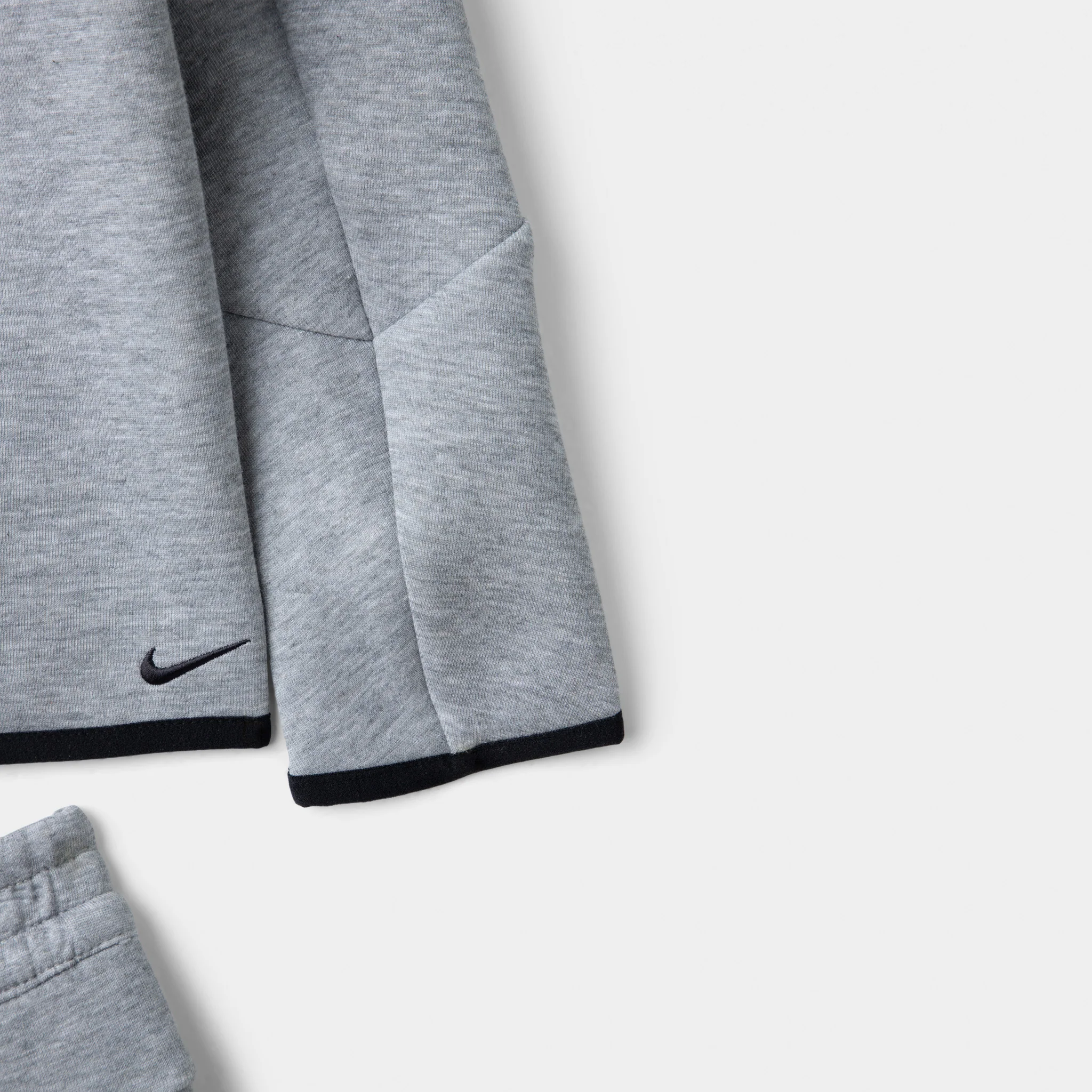 Nike Sportswear Childrens' Tech Fleece Full Zip Hoodie Set / Dark Grey Heather - Image 4