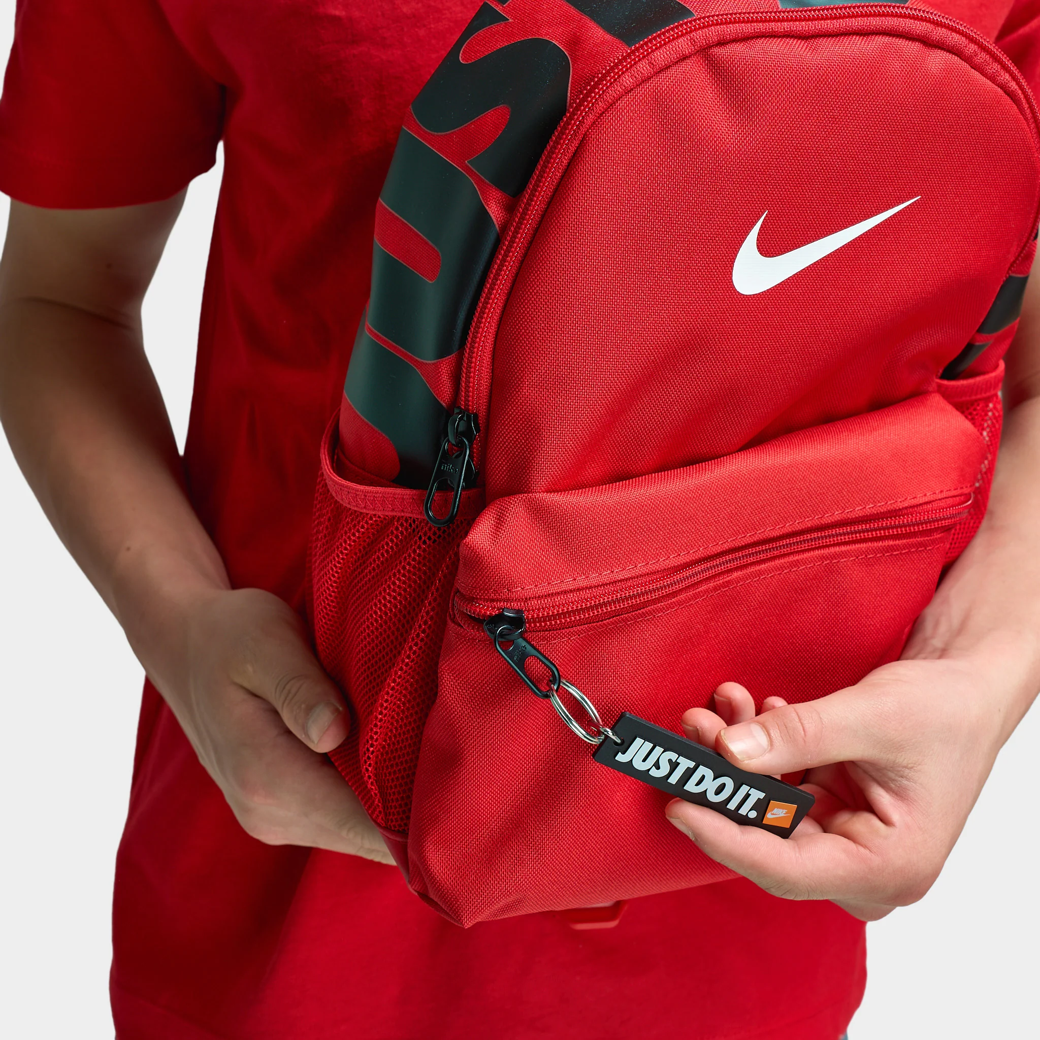 Nike Children's Brasilia JDI Mini Backpack / Red - Image 4