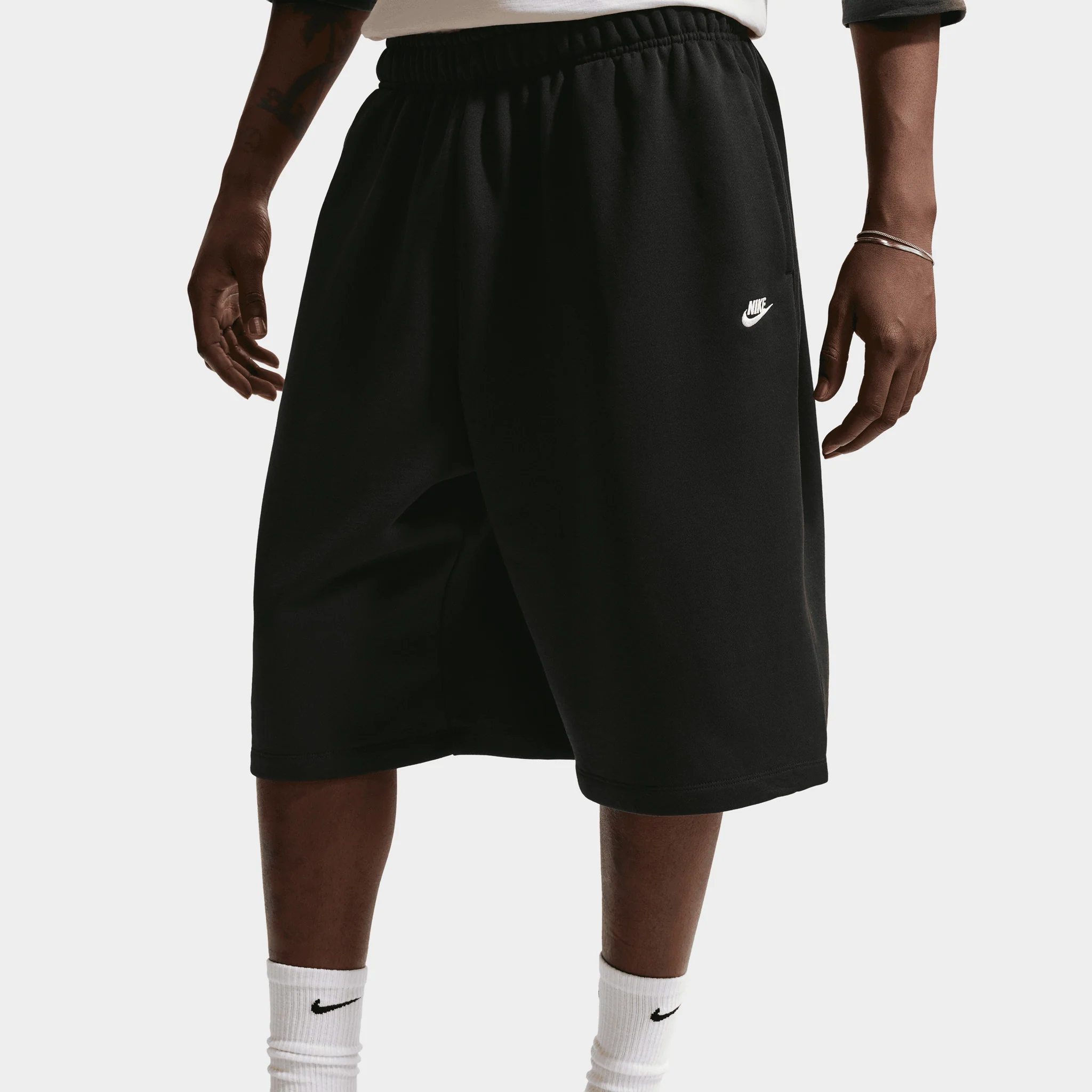 Nike Club Fleece OS Shorts / Black / Black / White - Image 2