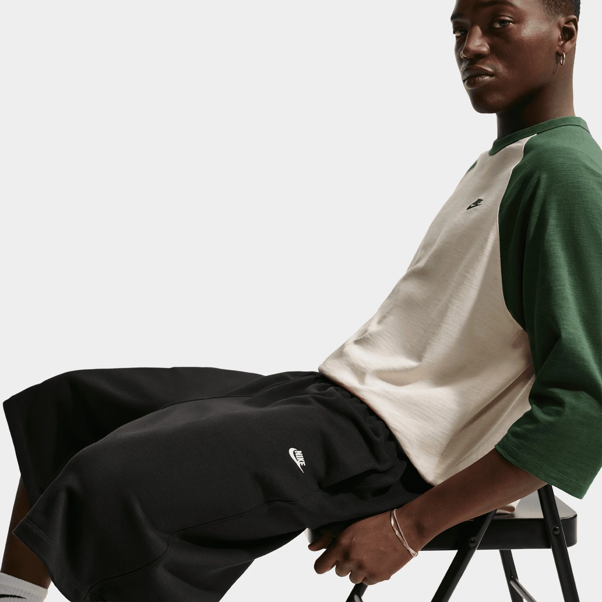 Nike Club Fleece OS Shorts / Black / Black / White - Image 4