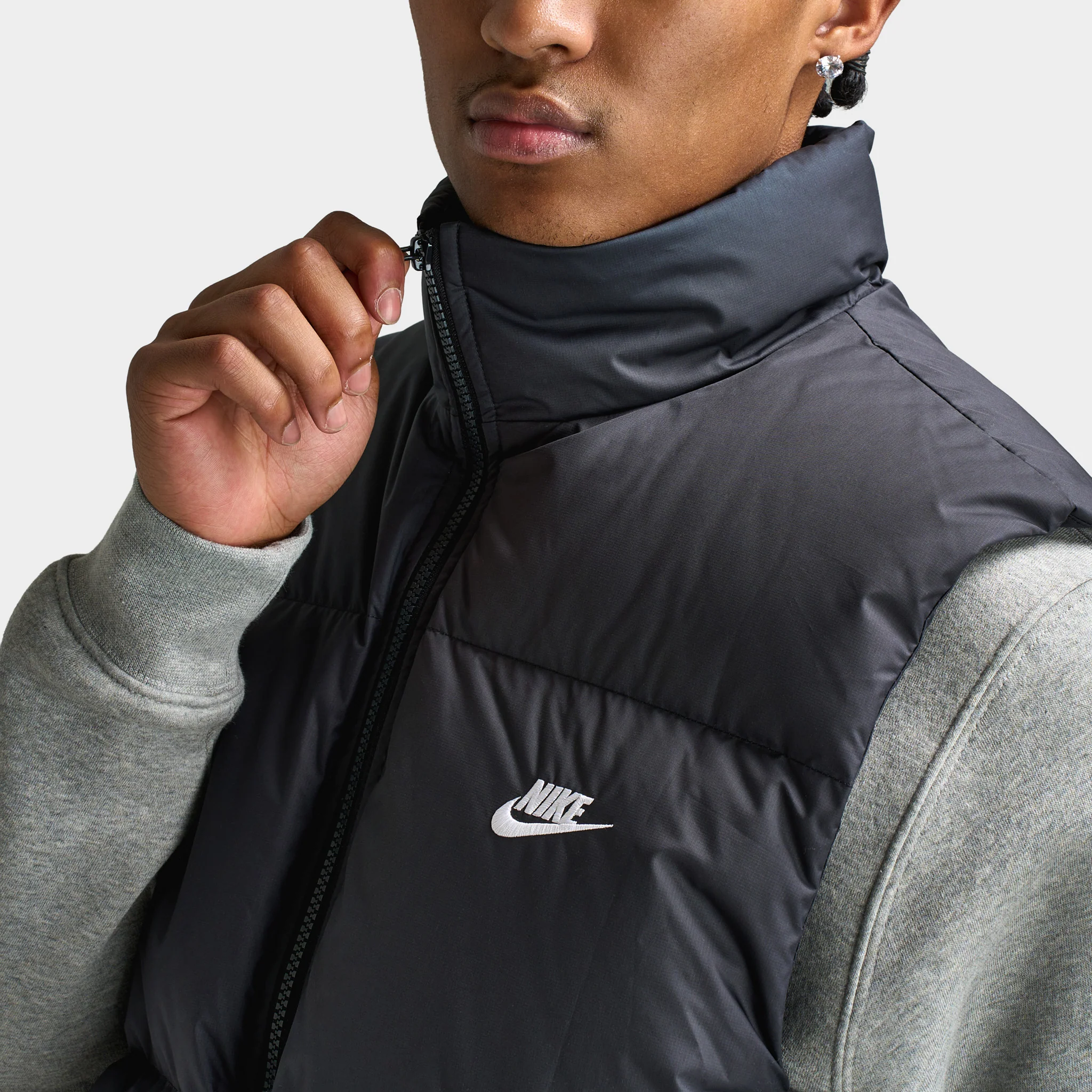 Nike Club Therma-FIT Puffer Vest Black/White - Image 4