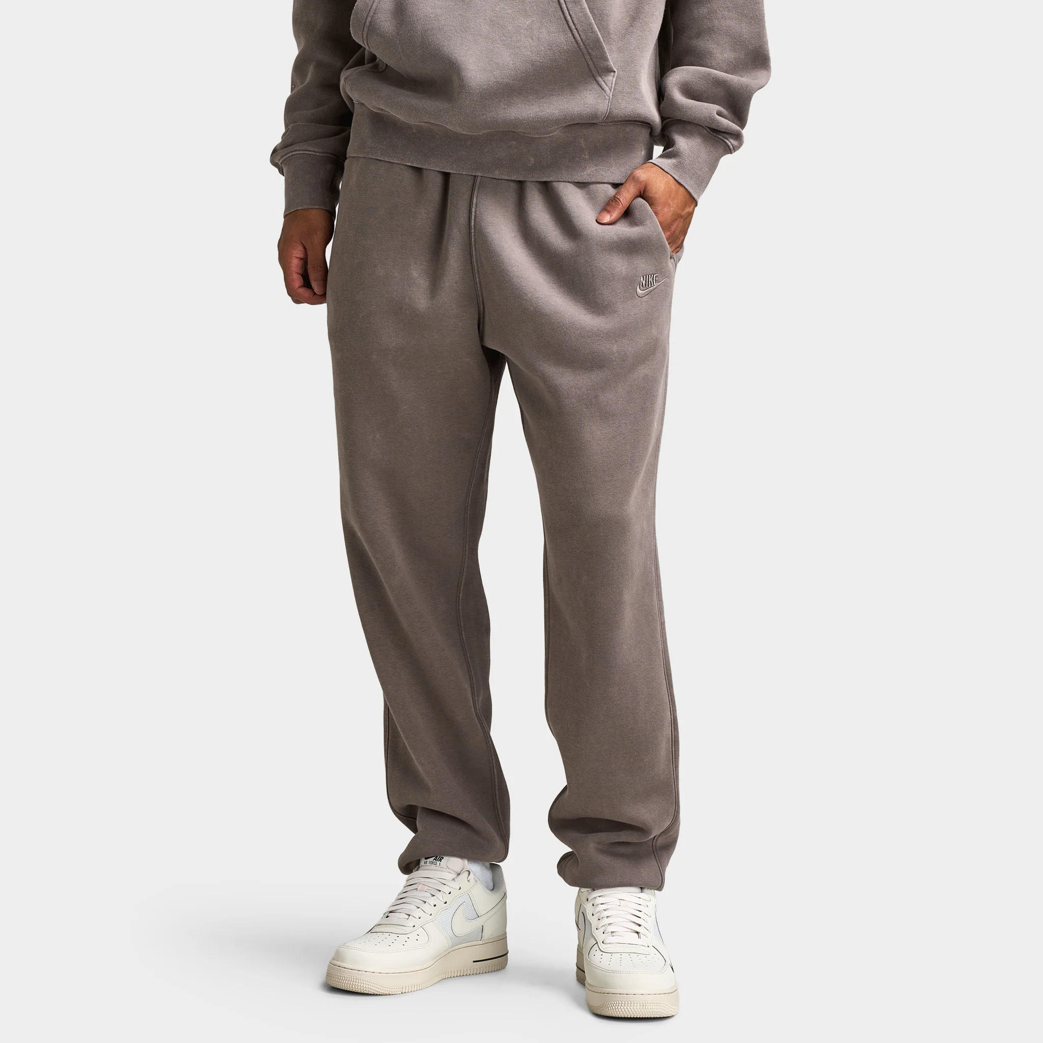 Nike CWash Club Basketball Cuff Pants / Cave Stone - Image 2