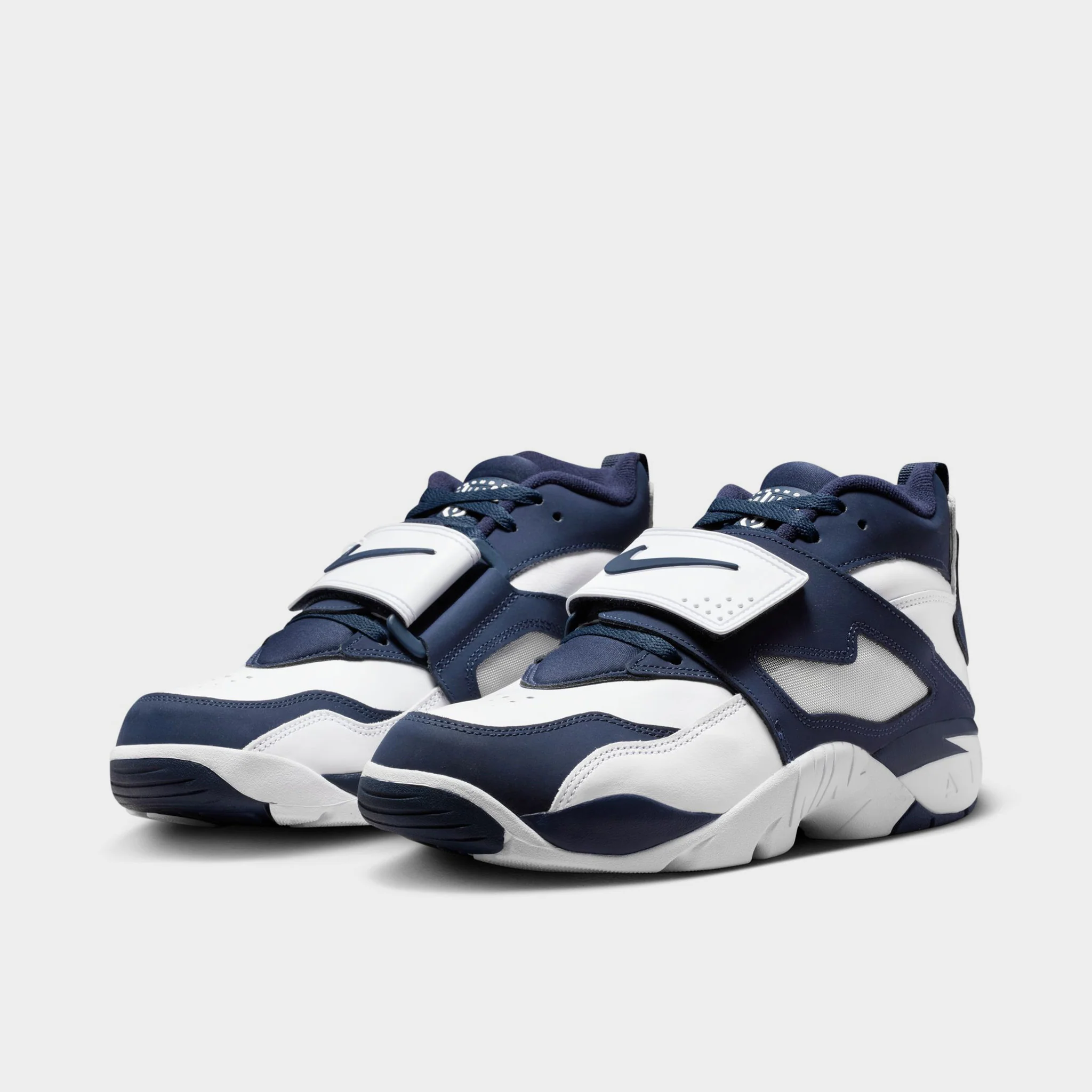 Nike Diamond Turf White / Navy - Silver - Image 2