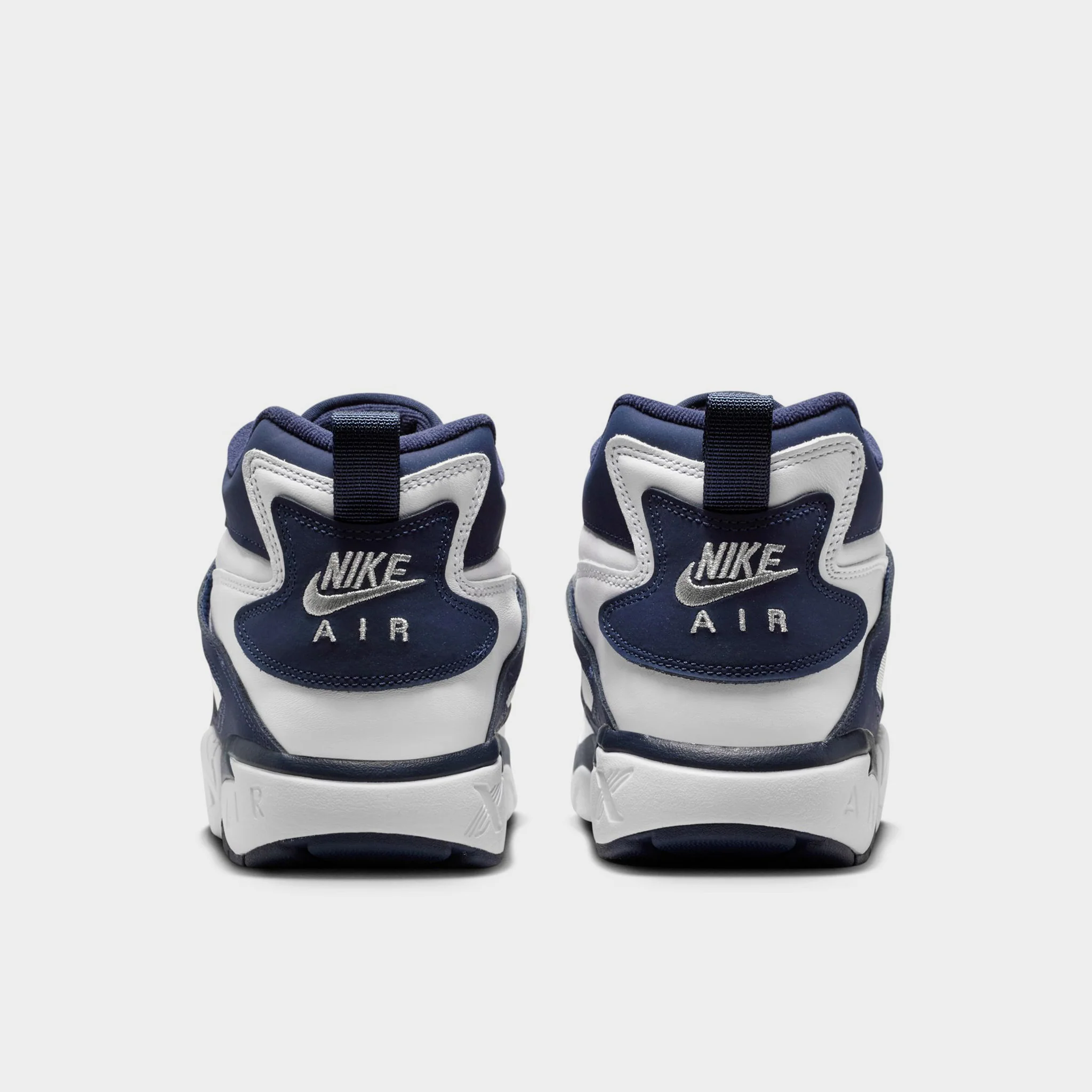 Nike Diamond Turf White / Navy - Silver - Image 4