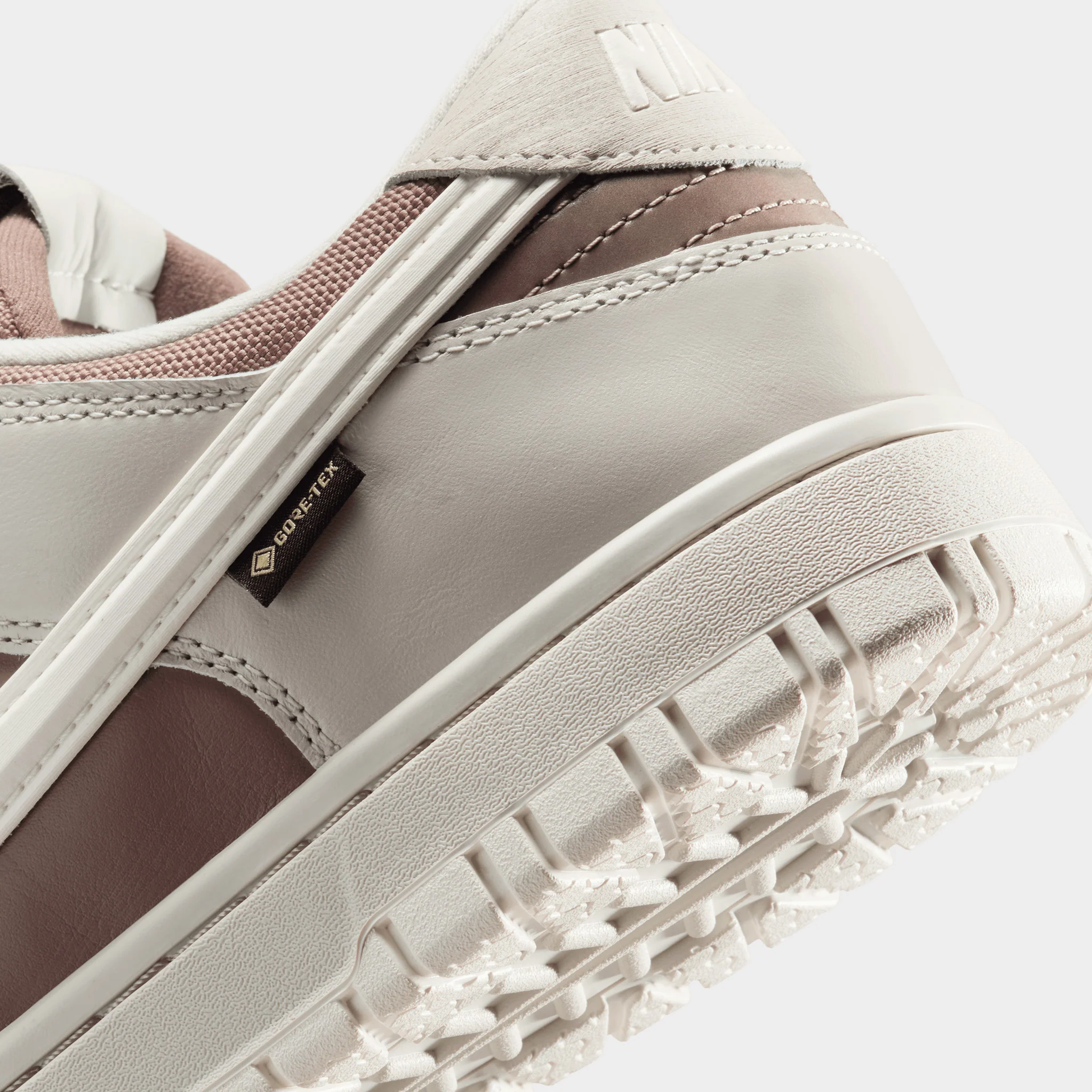 Nike Dunk GTX Tan / Brown - White - Image 4