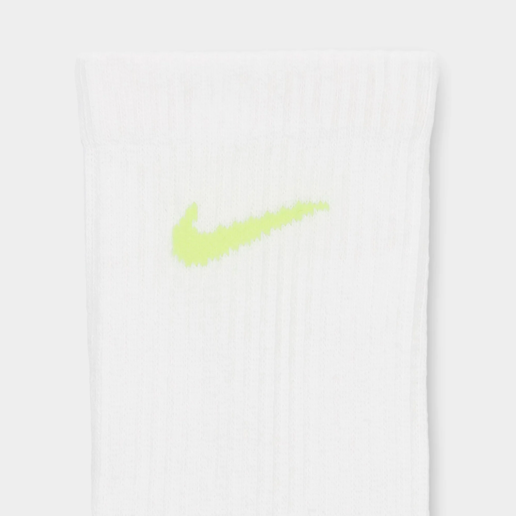 Nike Everyday Plus Cushioned Crew Socks White/ Multi(3-Pairs) - Image 3
