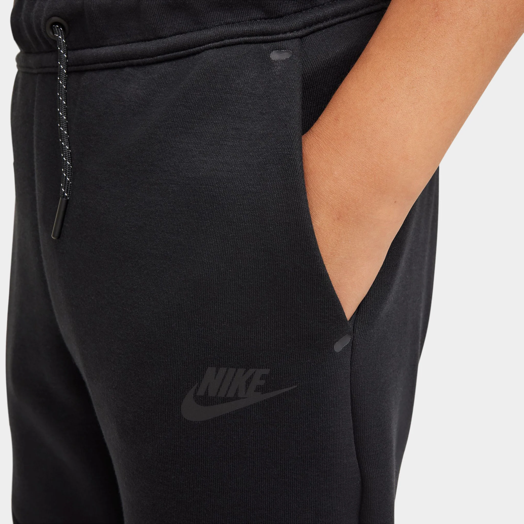 Nike Sportswear Junior Boys' Tech Fleece Jogger / Black - Image 4