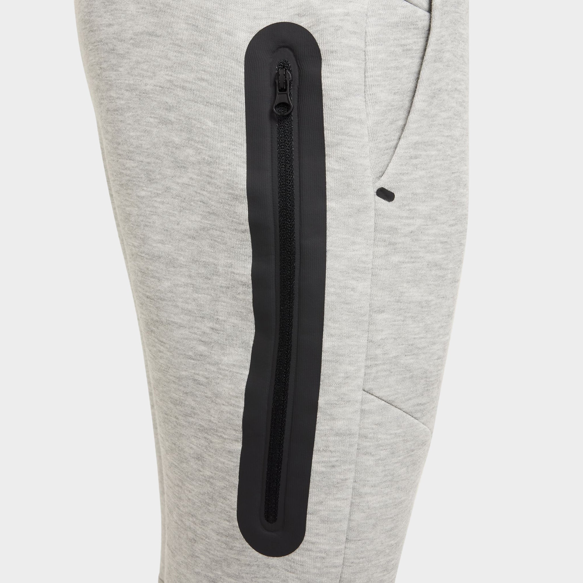 Nike Sportswear Junior Boys' Tech Fleece Jogger / Dark Heather Grey - Image 4