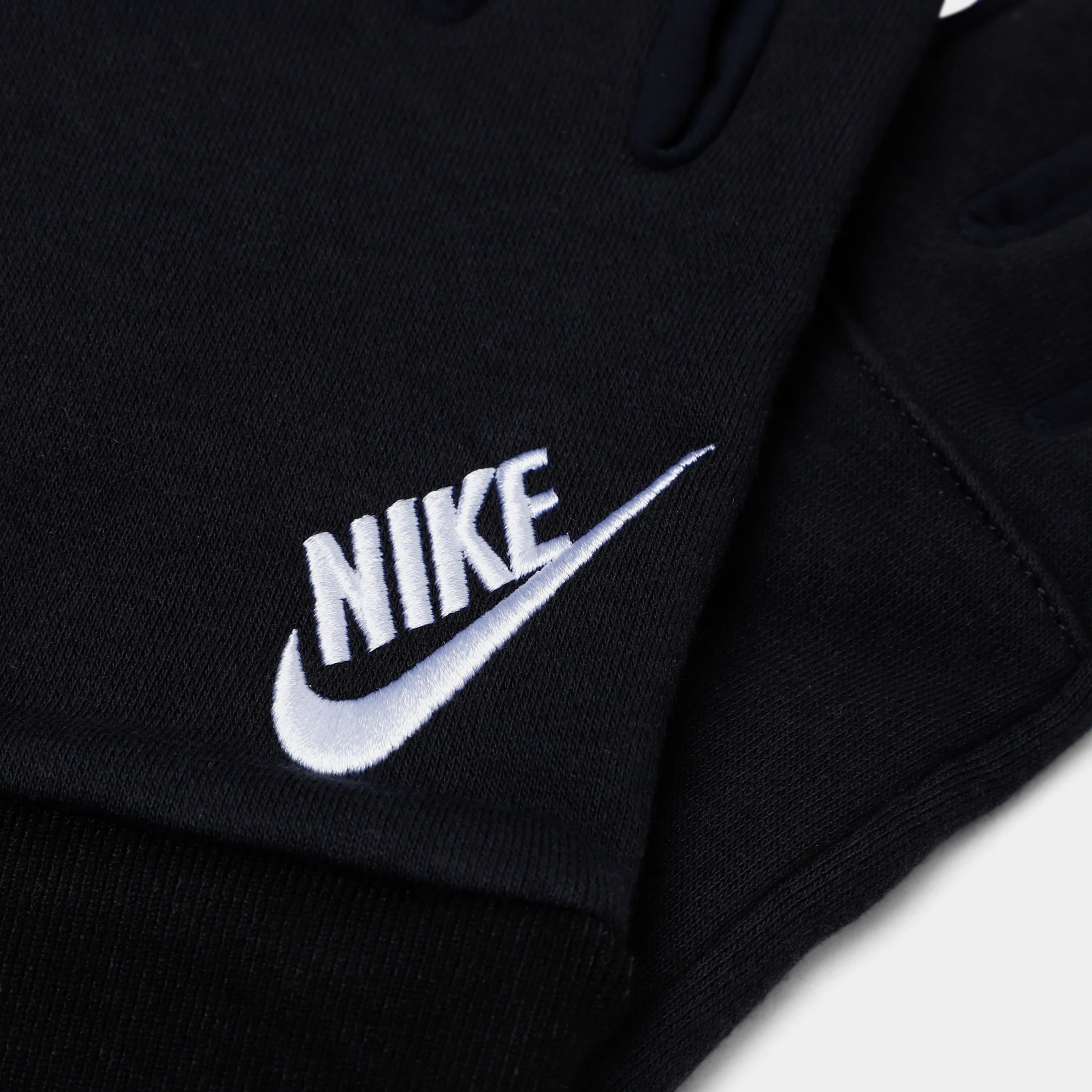 Nike Juniors' Sportswear TG Club Fleece 2.0 Gloves Black / Black - White - Image 3