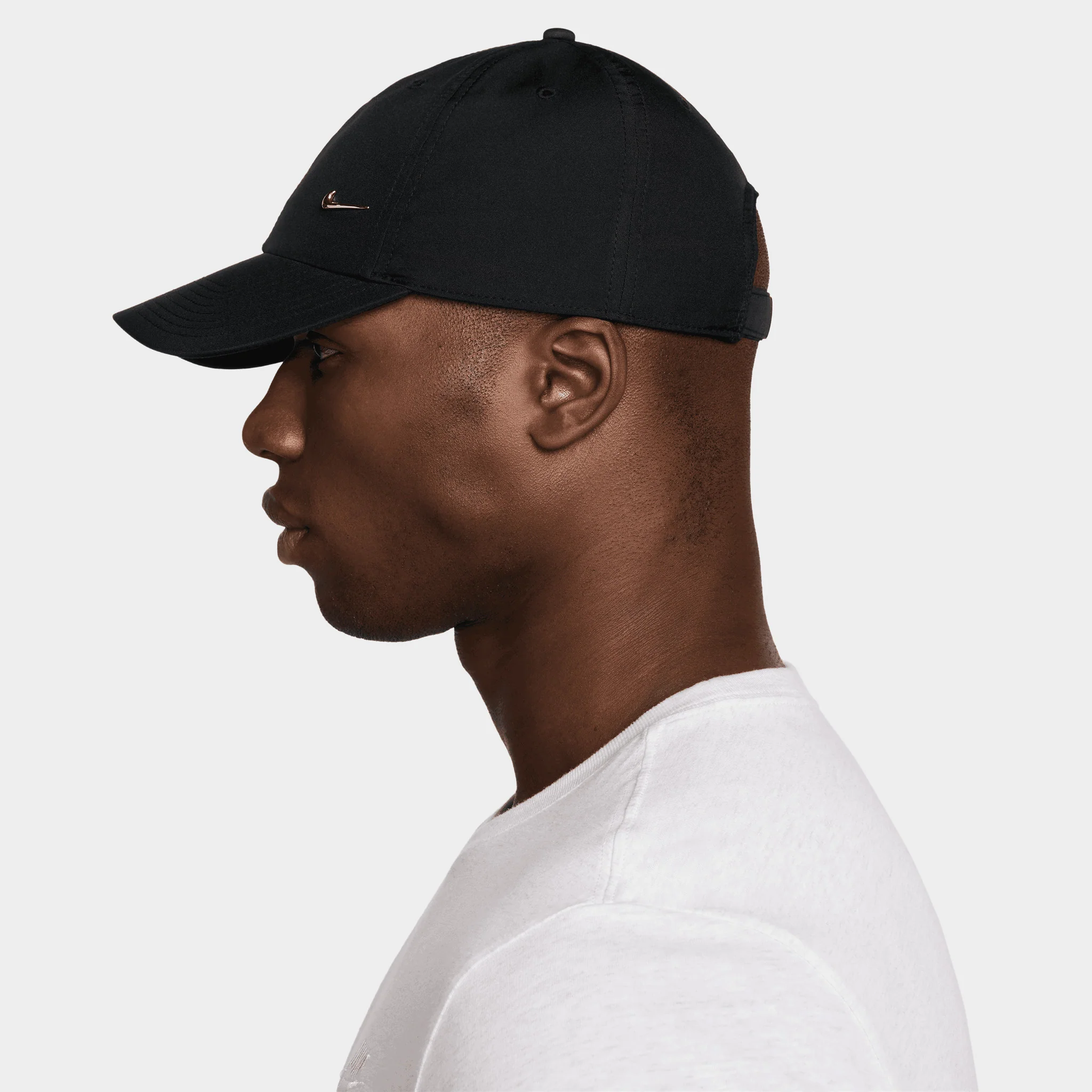 Nike Metal Swoosh Logo Cap Black / Metallic Gold - Image 3