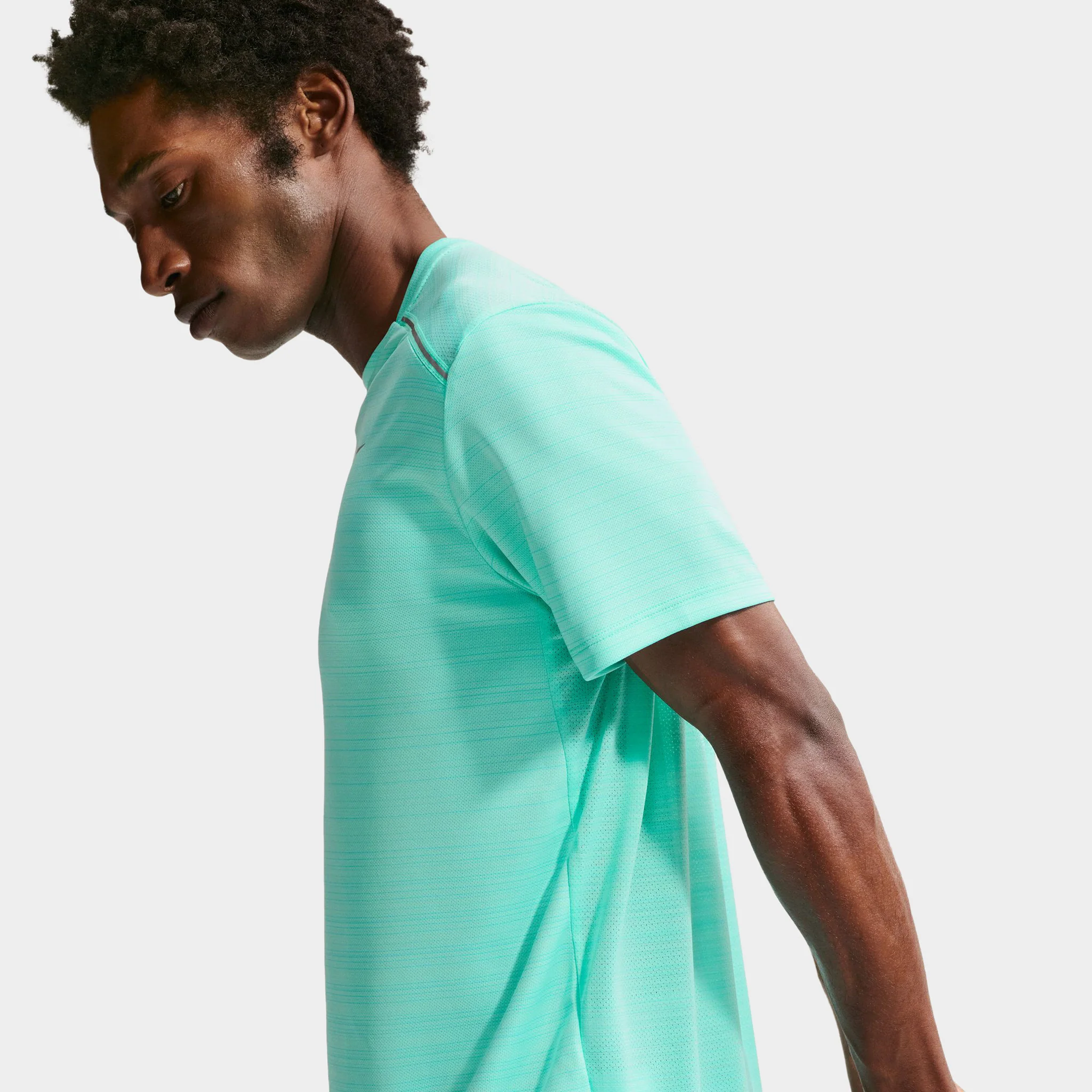 Nike Miler Basic Tee / Hyper Turq - Image 4