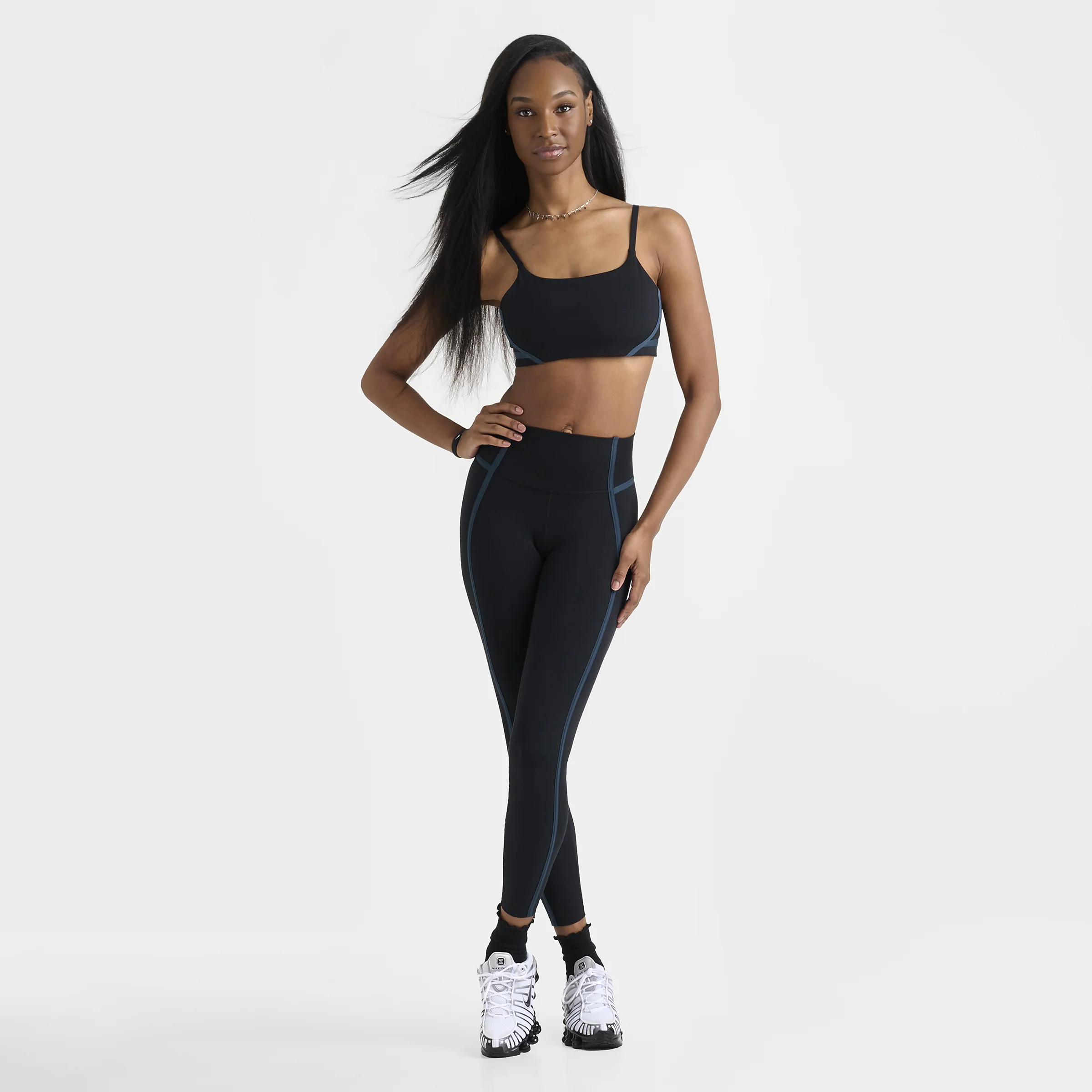 Nike One Women's Convertible Light-Support Sports Bra Black / Black - Armory Navy - Image 6
