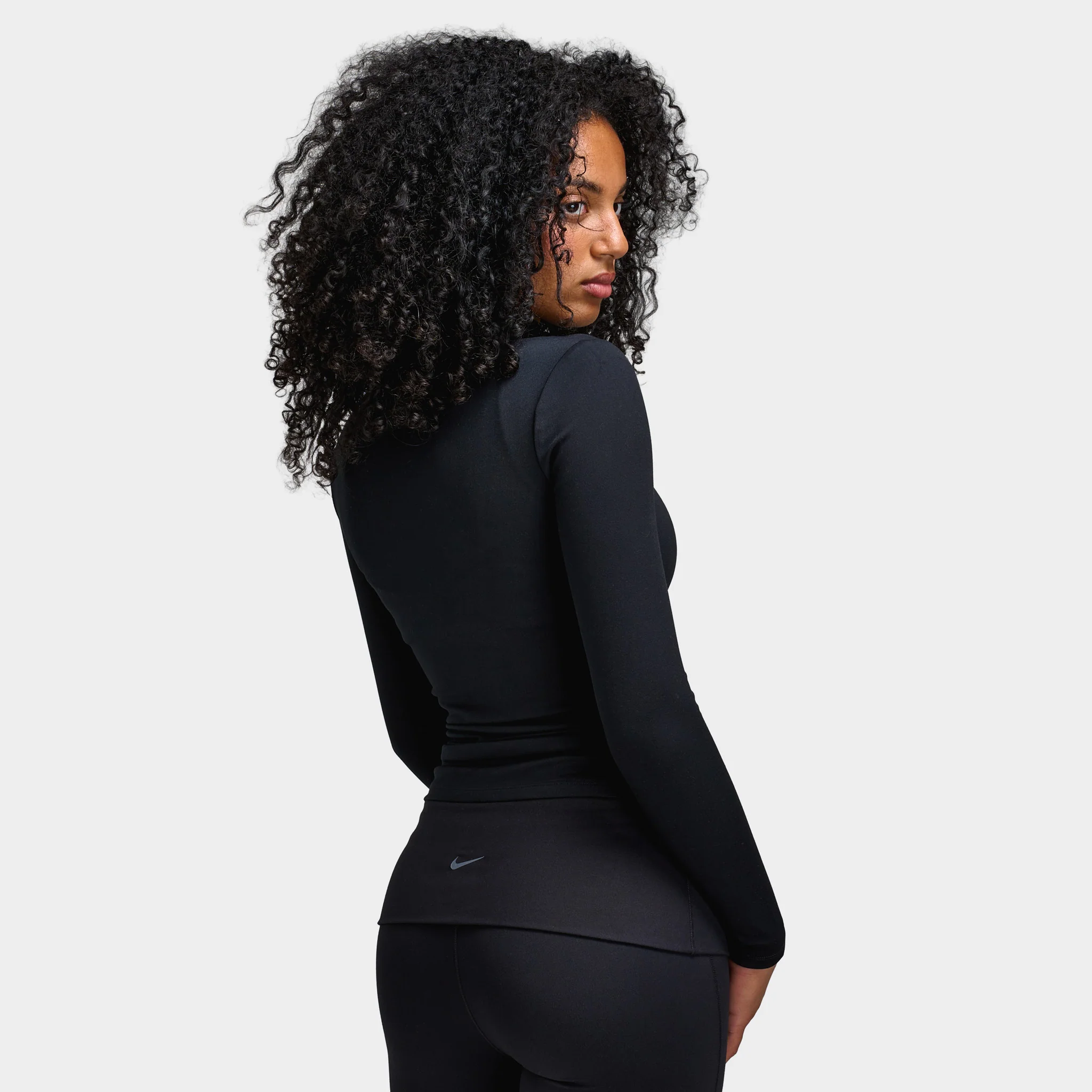 Nike One Women's Dri Fit Fullzip Fitted Jacket Black / White - Image 2
