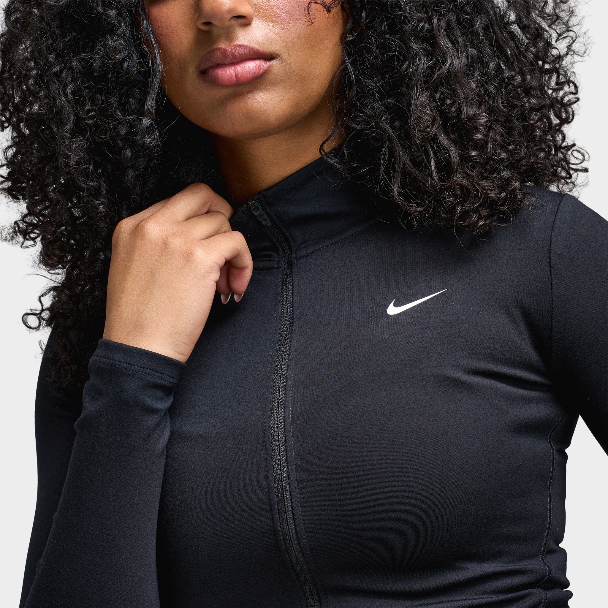 Nike One Women's Dri Fit Fullzip Fitted Jacket Black / White - Image 4