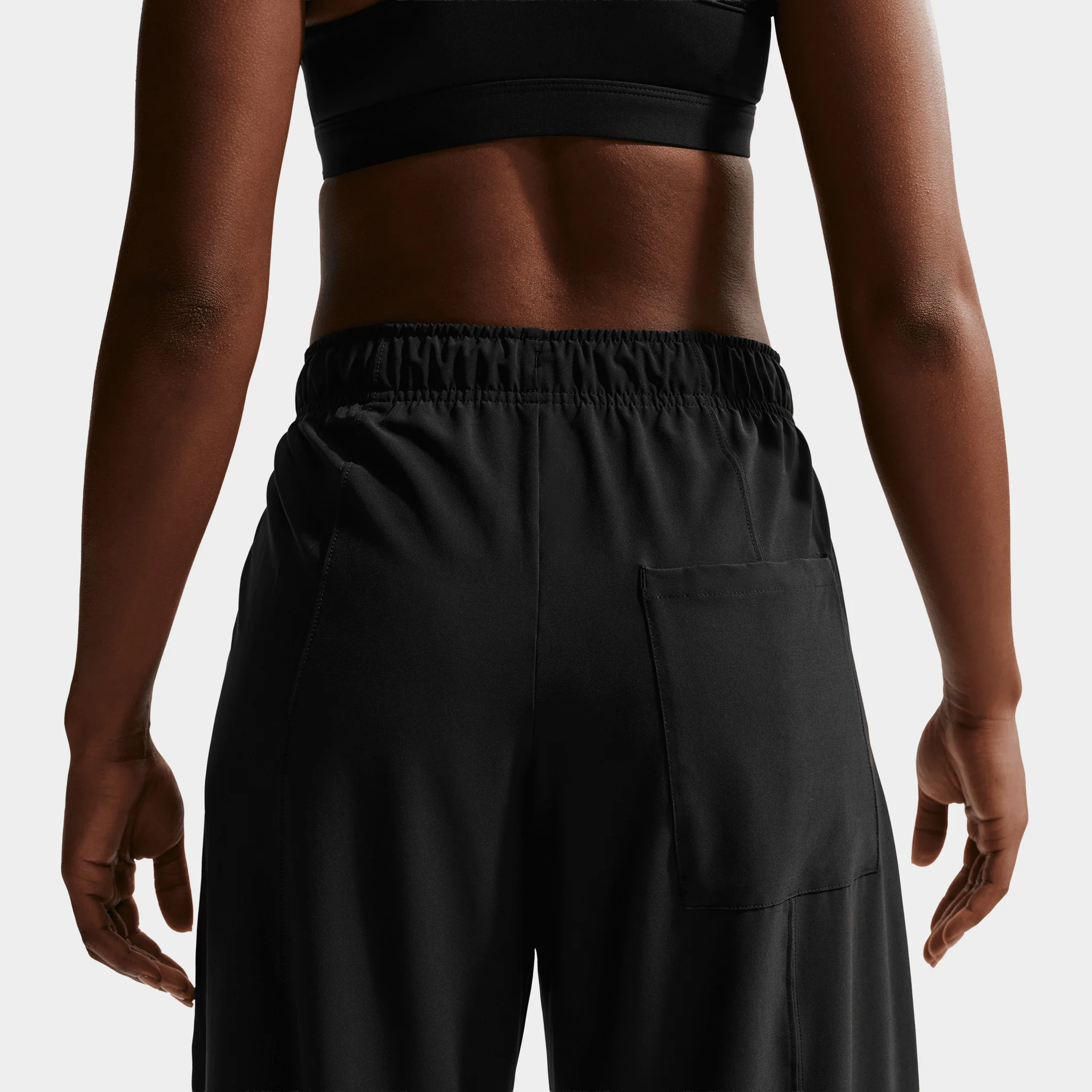 Nike One Women's Woven Wide Leg Joggers / Black - Image 4