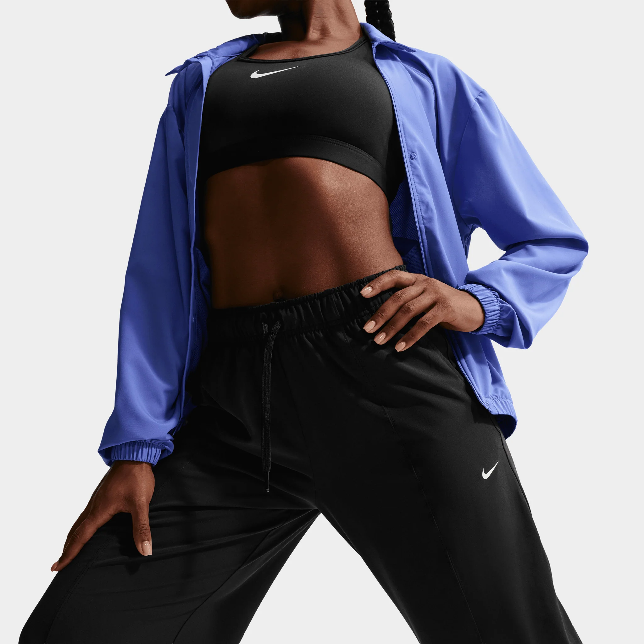 Nike One Women's Woven Wide Leg Joggers / Black - Image 5