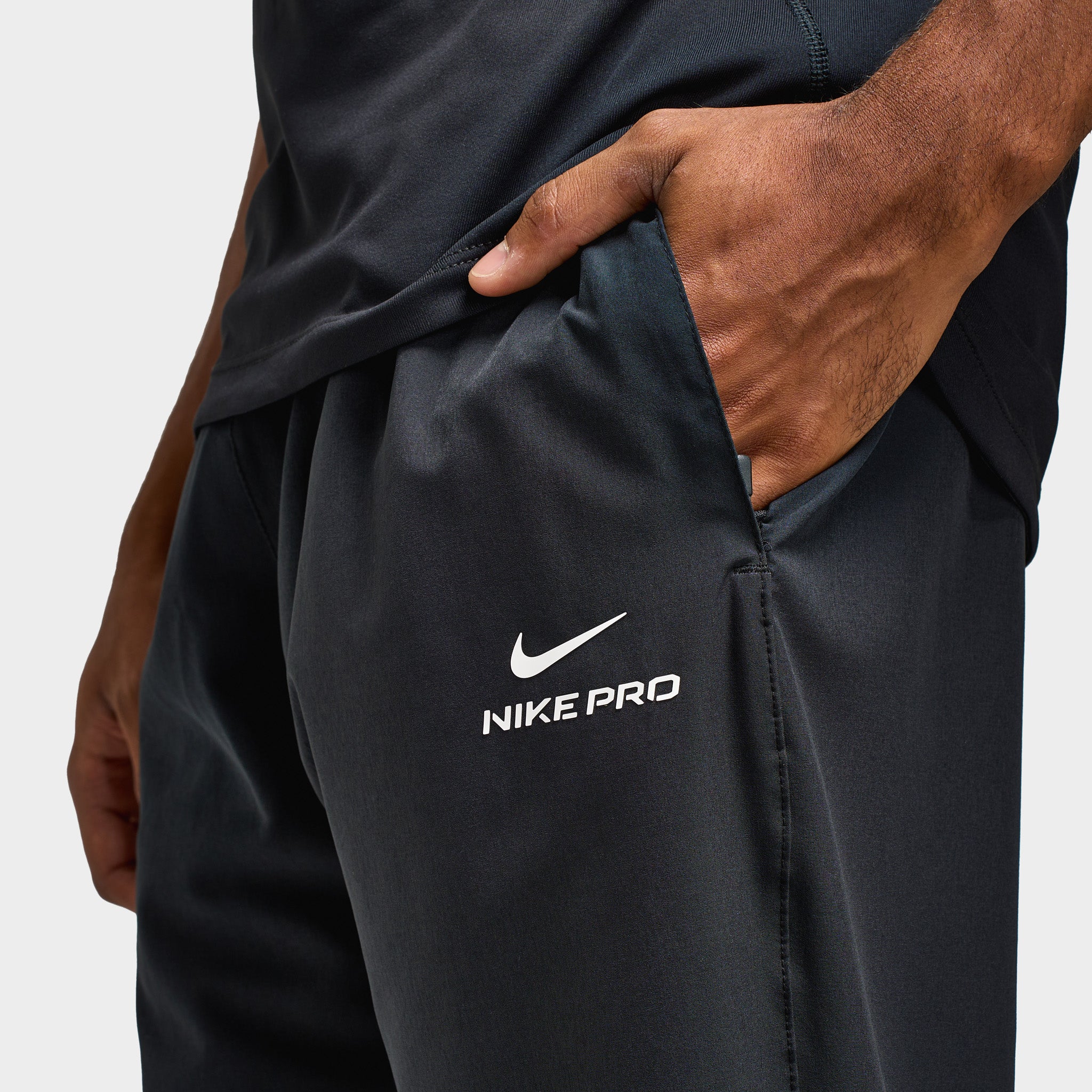 Nike Pro Training Men's Dri-FIT Trousers / Black - Image 5