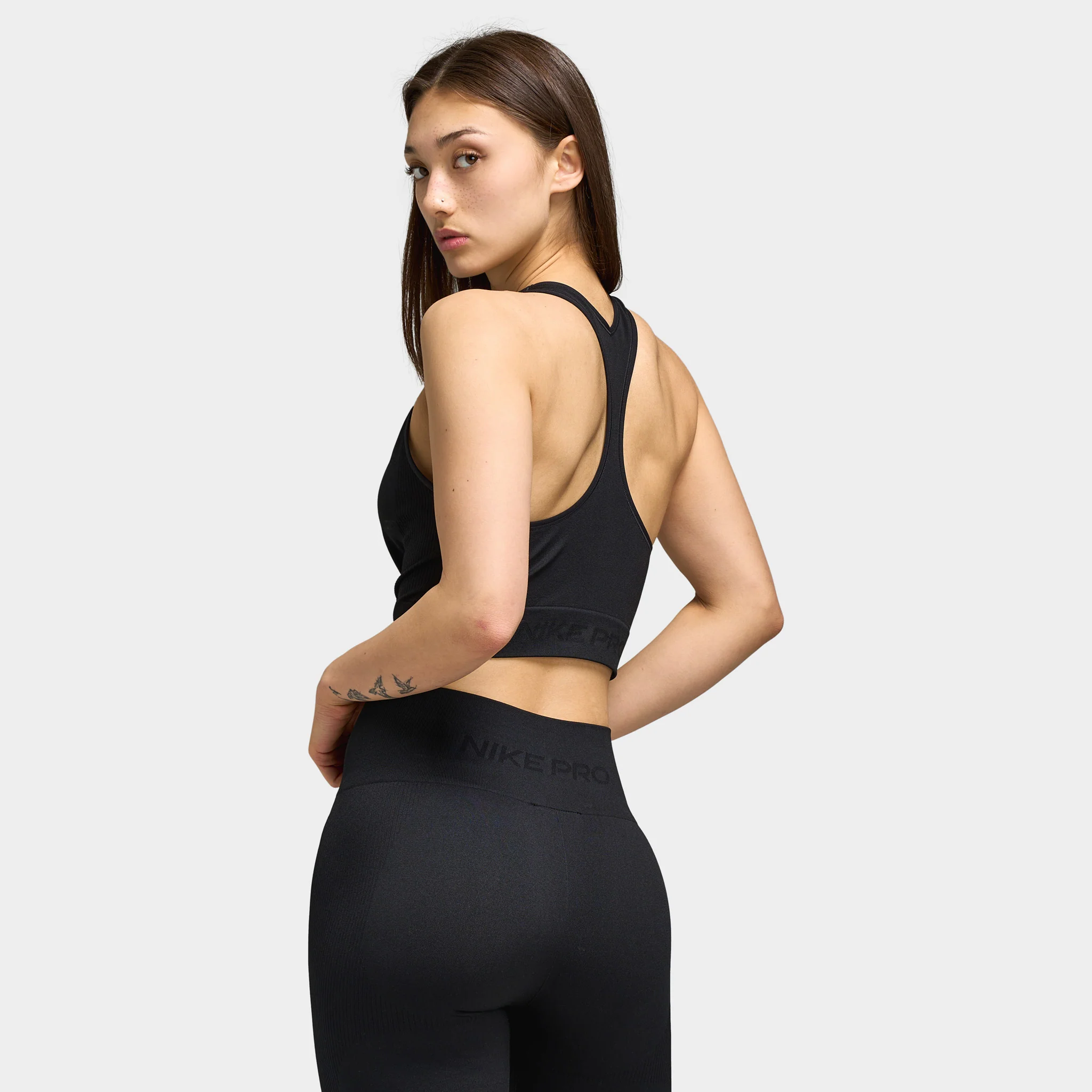 Nike Pro Women's Dry Fit Seamless Tank / Black - Image 5