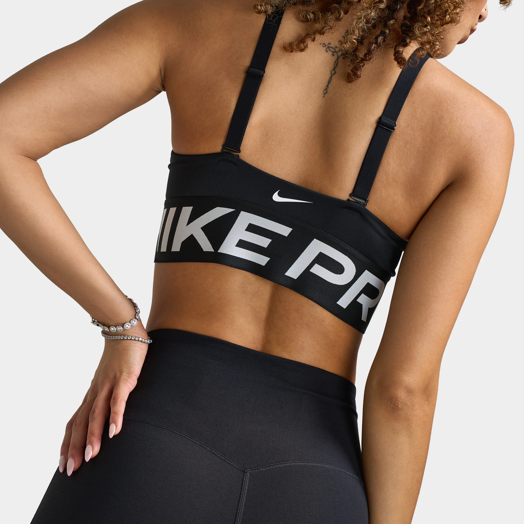 Nike Pro Women's Indy Plunge Bra Bold / Black - Image 4