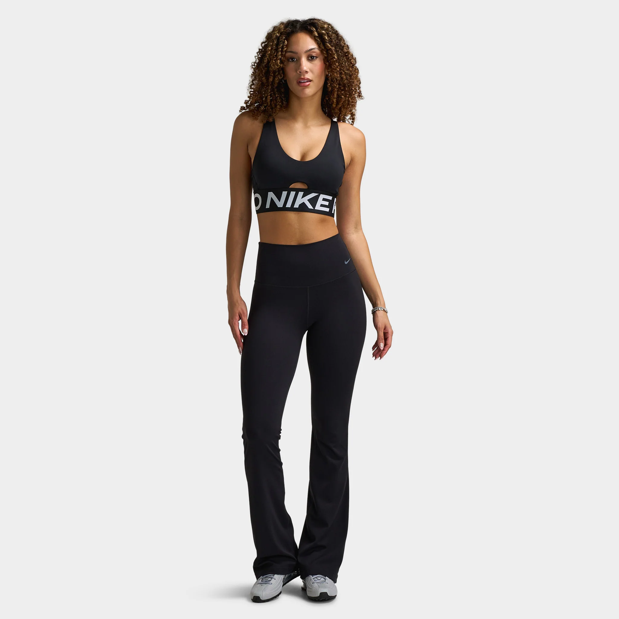 Nike Pro Women's Indy Plunge Bra Bold / Black - Image 6
