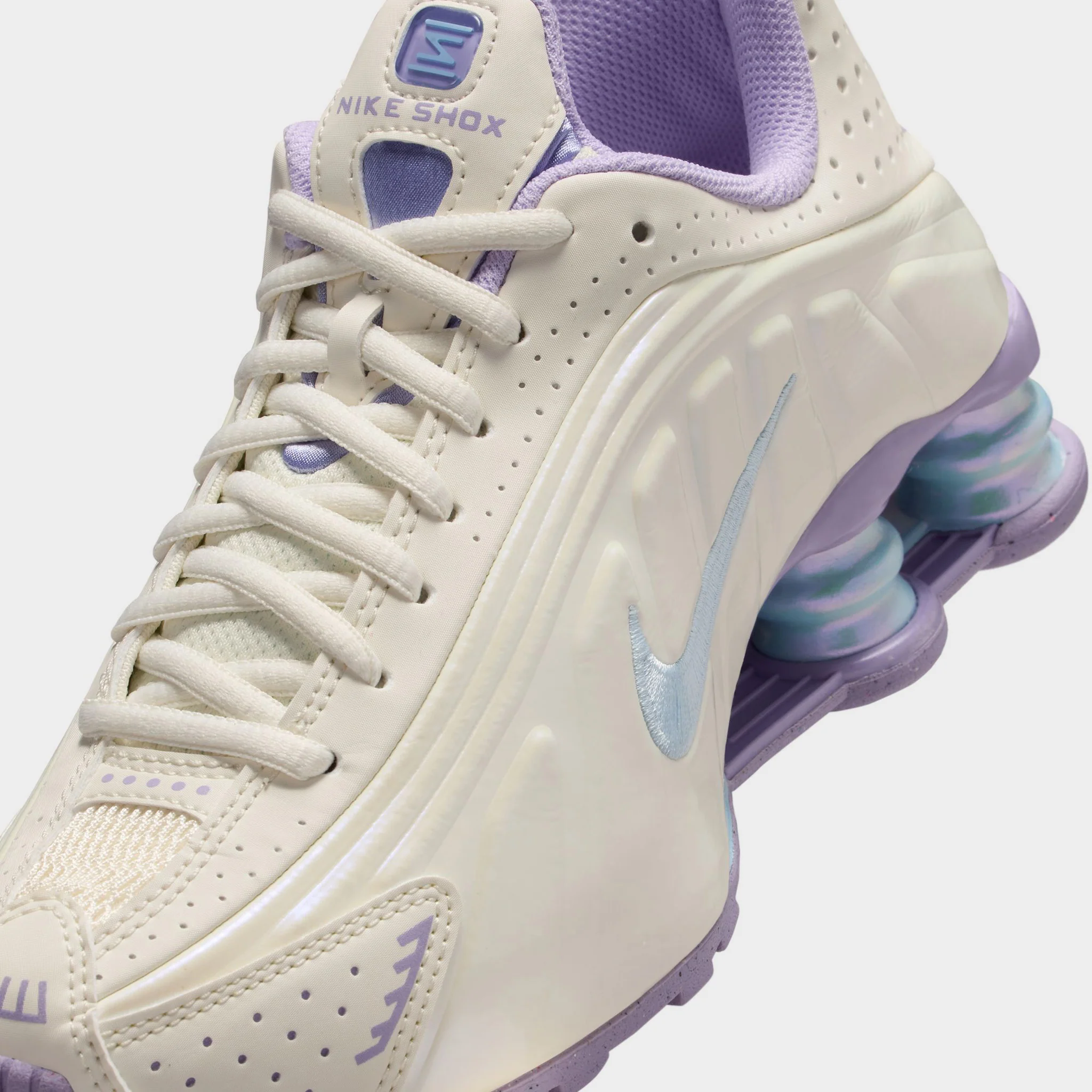 Nike Shox R4 NA13 GS Soft Pearl / Celestine Blue - Hydrangeas - Image 3