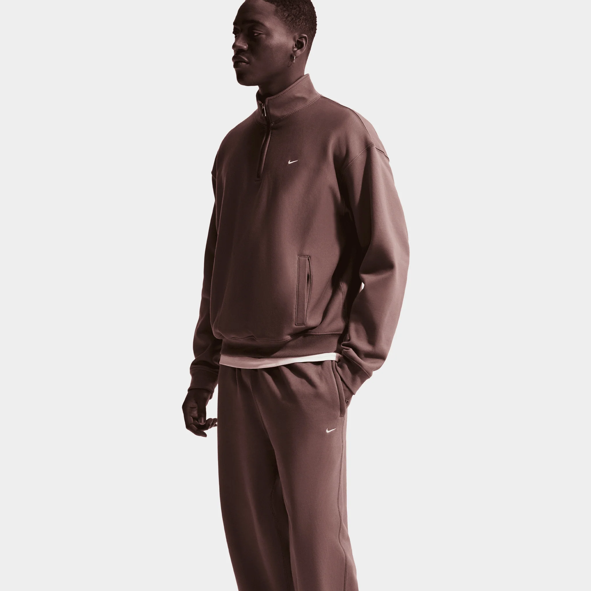 Nike Solo Swoosh Cuffed Fleece Pants / Purple - Image 3