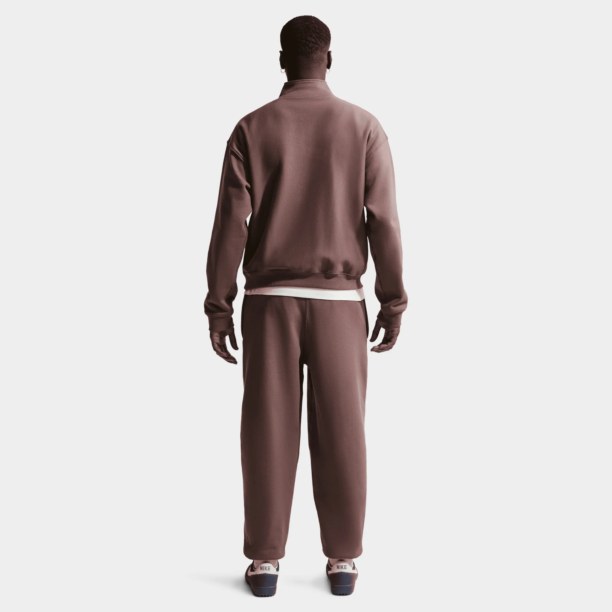 Nike Solo Swoosh Cuffed Fleece Pants / Purple - Image 4