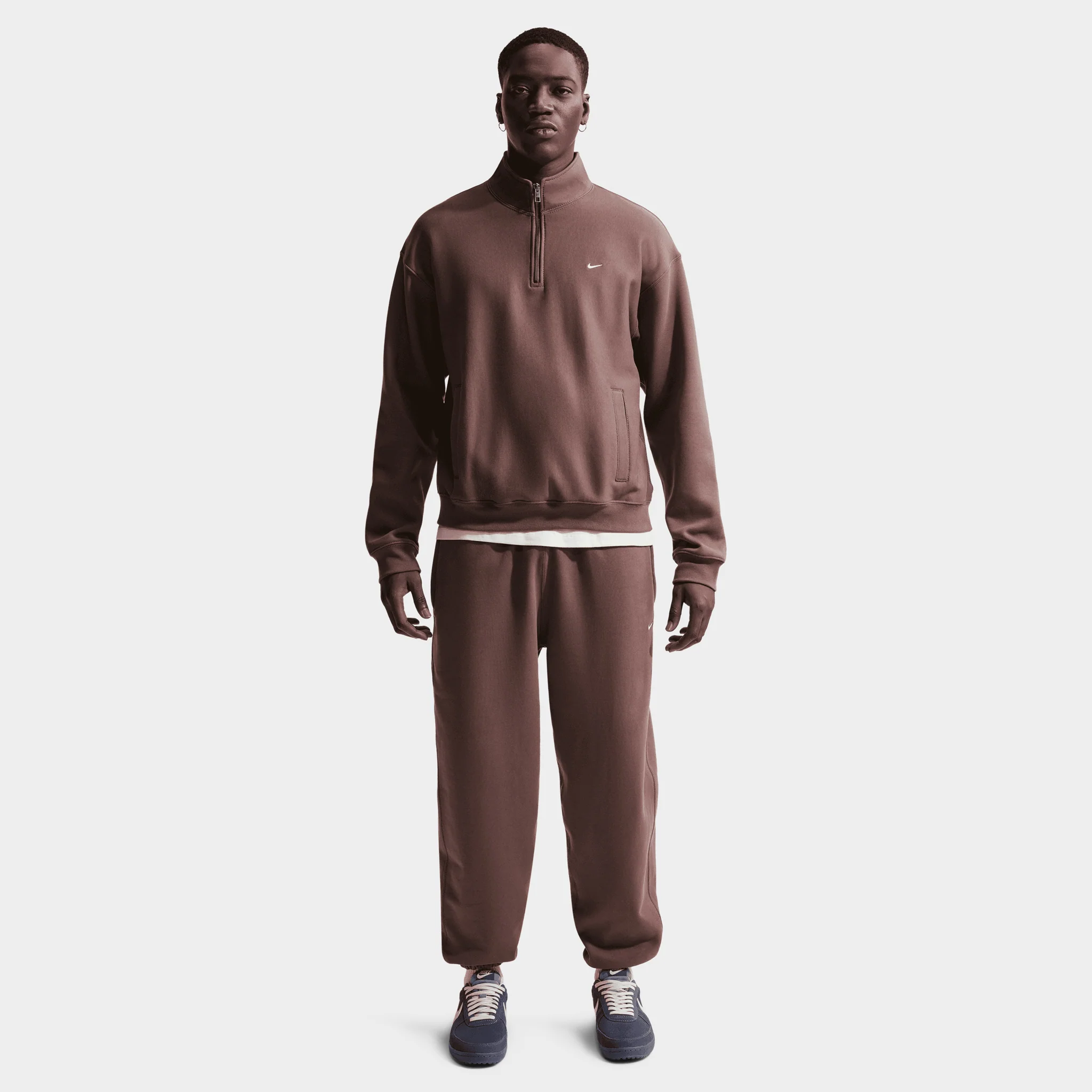 Nike Solo Swoosh Cuffed Fleece Pants / Purple - Image 5