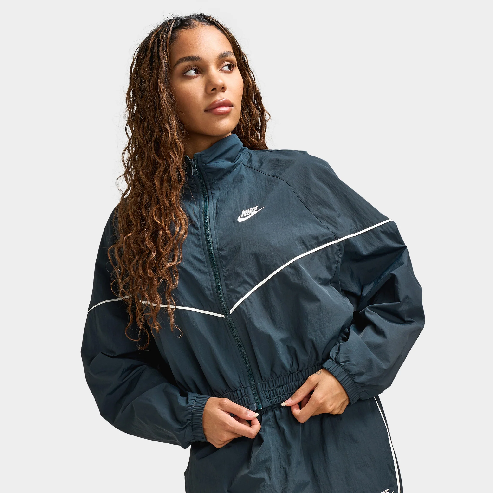 Nike Sportswear Women's WR Woven Jacket Speed Seaweed / Sail - Image 3