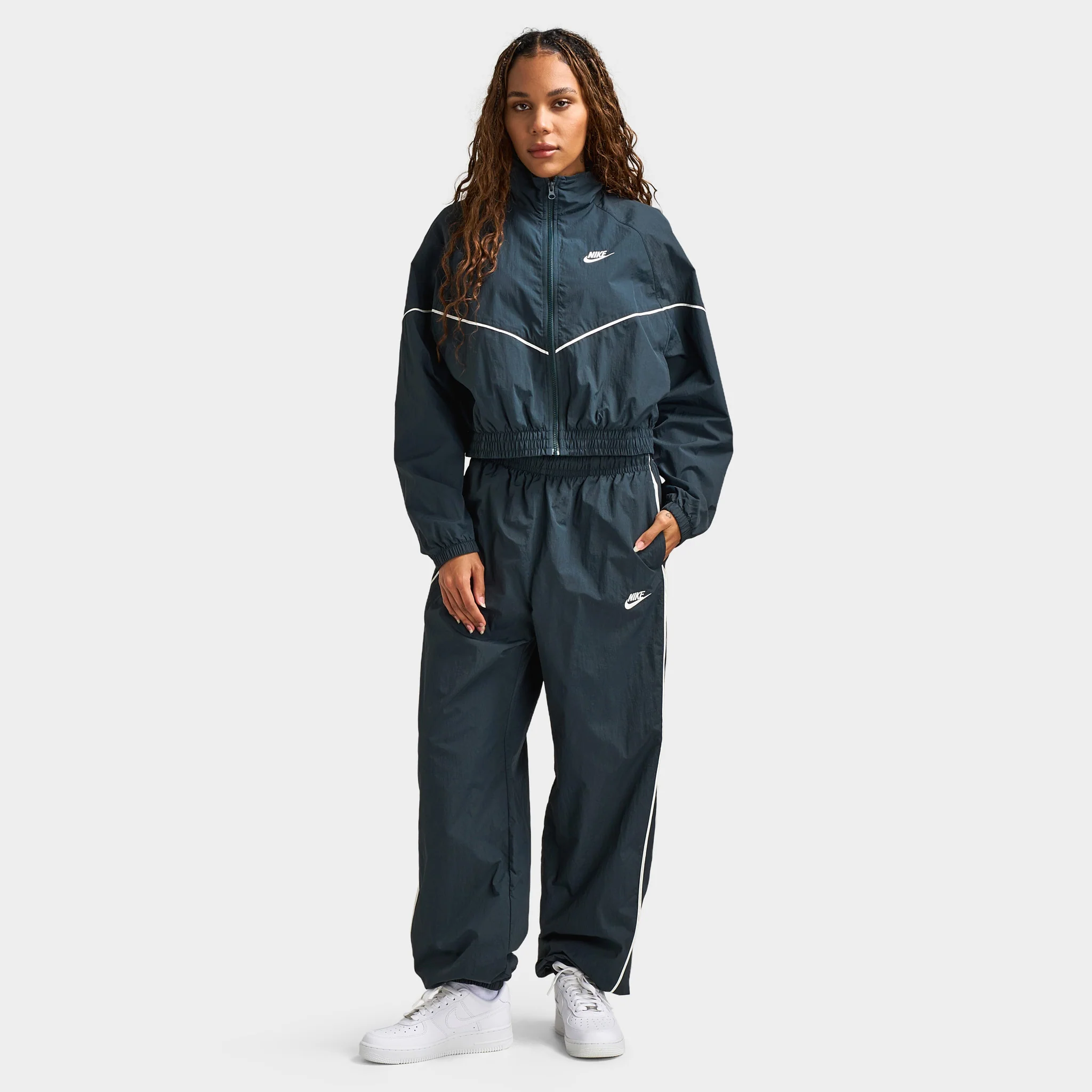 Nike Sportswear Women's WR Woven Jacket Speed Seaweed / Sail - Image 6