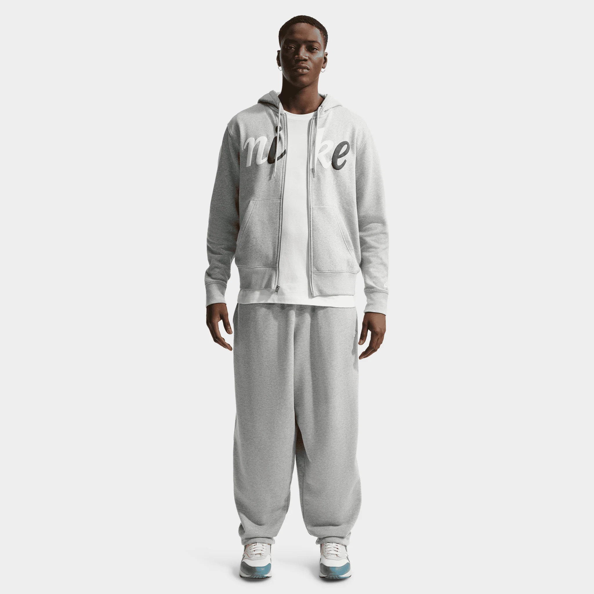 Nike Sportswear Club Oversized French Terry Pants / Grey Heather - Image 5
