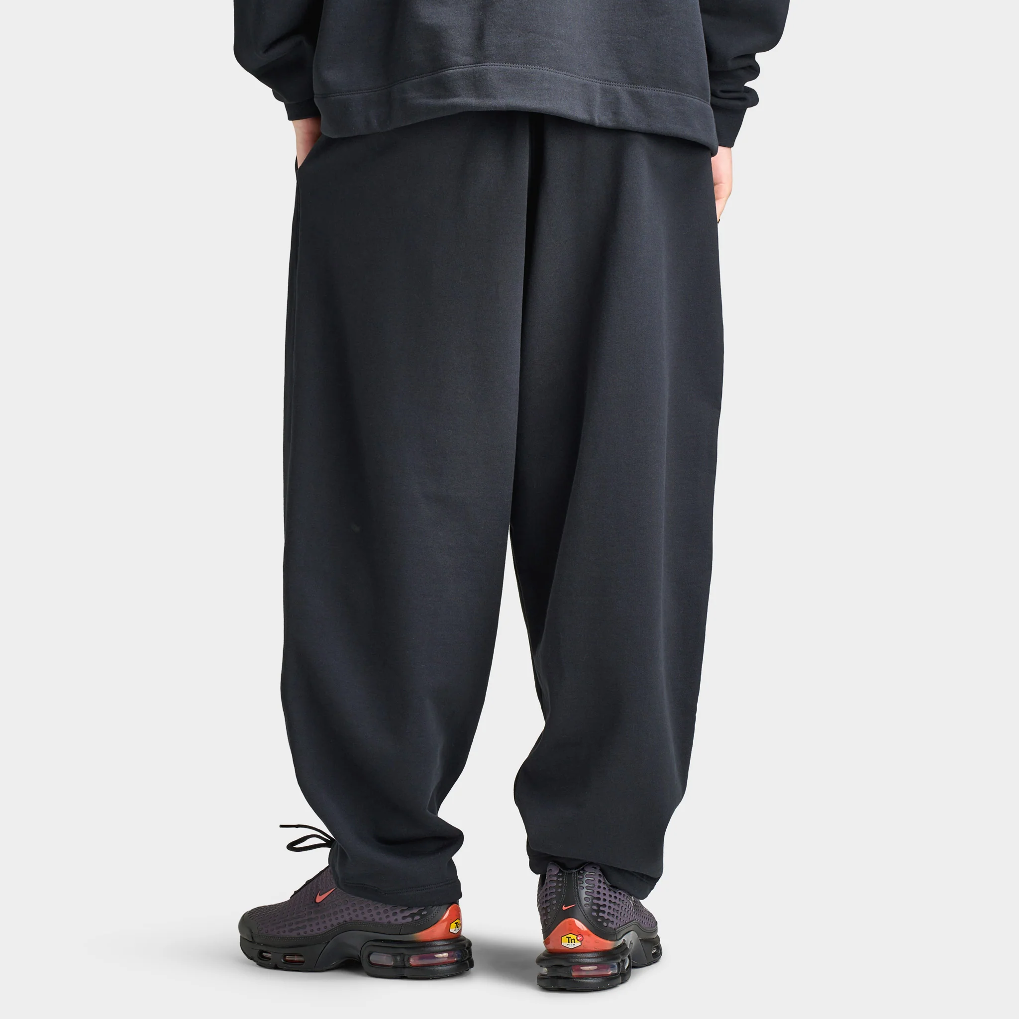 Nike Sportswear Club Oversized French-Terry Trousers / Black - Image 2