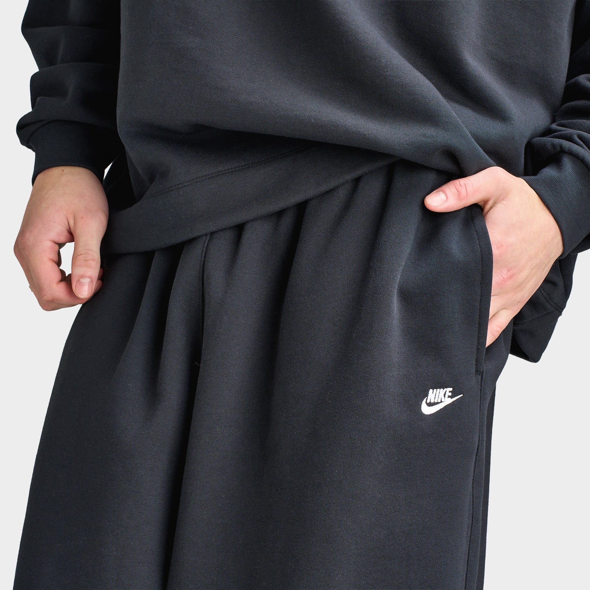 Nike Sportswear Club Oversized French-Terry Trousers / Black - Image 3