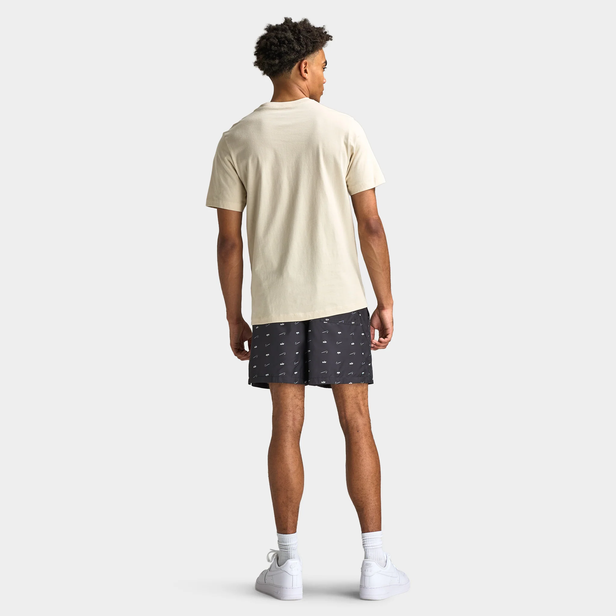 Nike Sportswear Club T-Shirt / Brown - Image 6