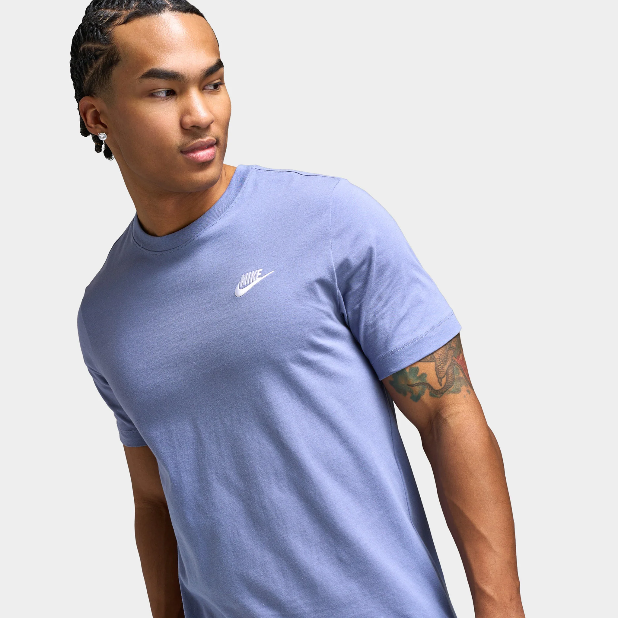 Nike Sportswear Club Tee /  World Indigo - Image 4